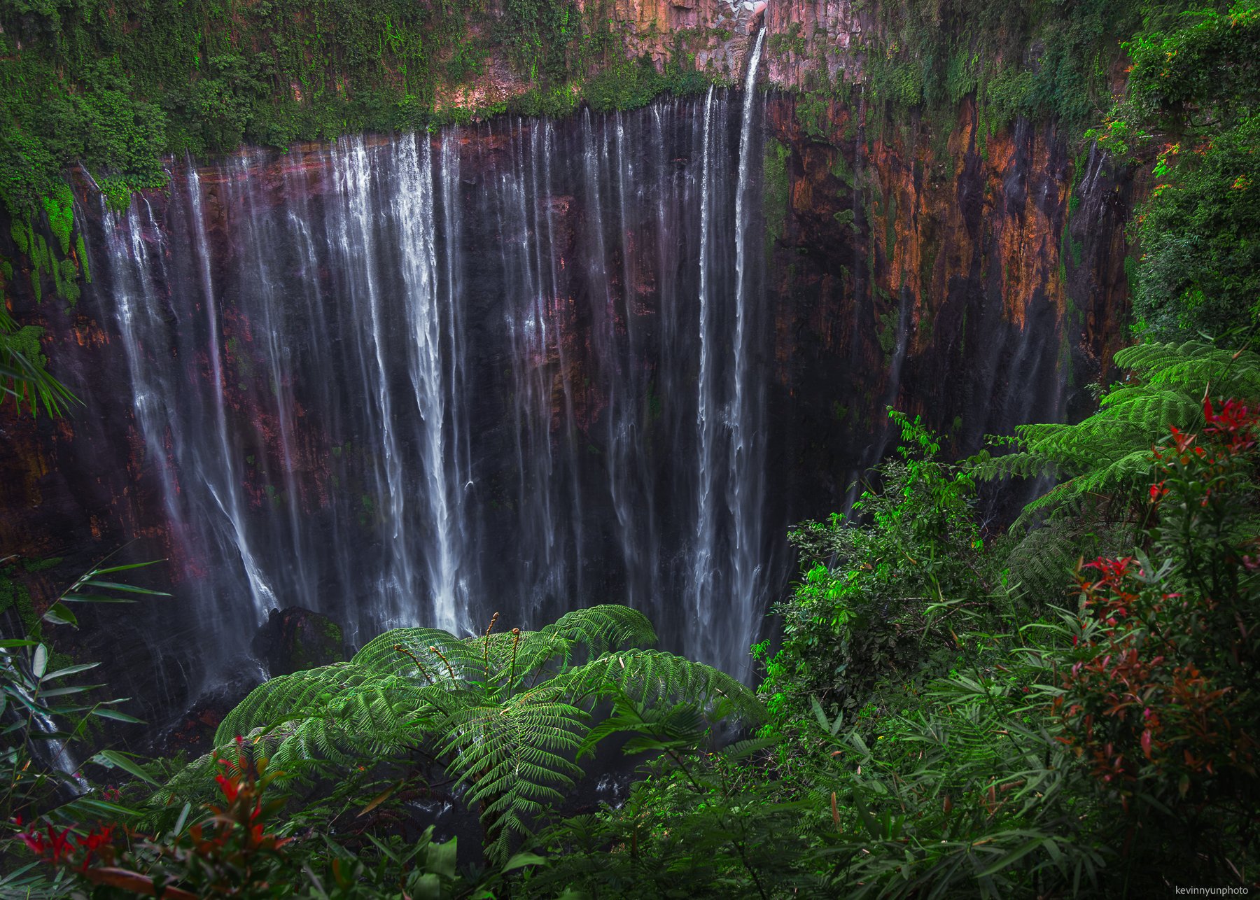 A-LN_Kevin-Nyun_Tumpak-Sewu-2.jpg