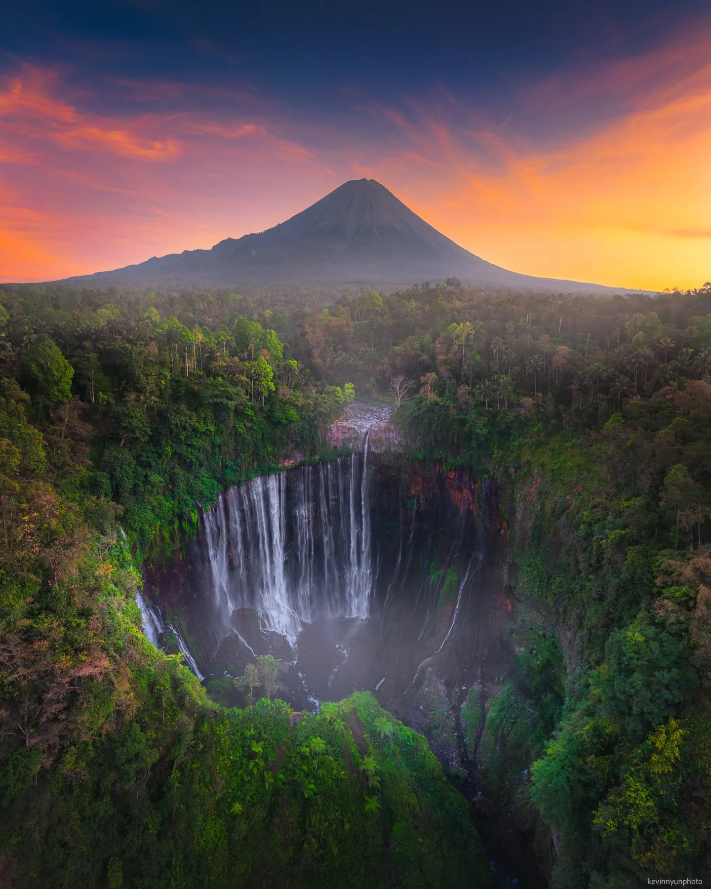 A-LN_Kevin-Nyun_Tumpak-Sewu-1.jpg