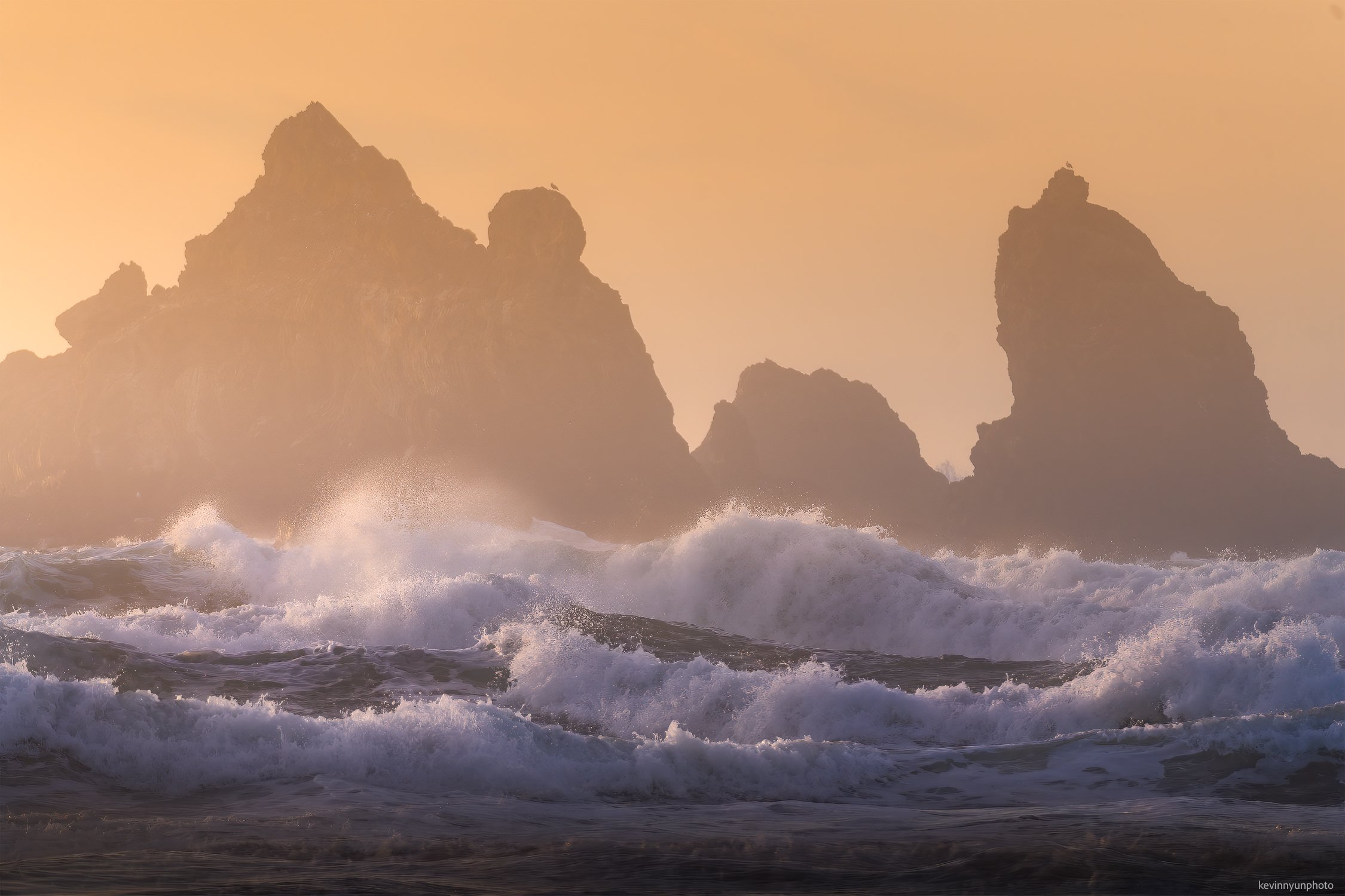 A-LN_Kevin-Nyun_Bandon-Waves-1.jpg
