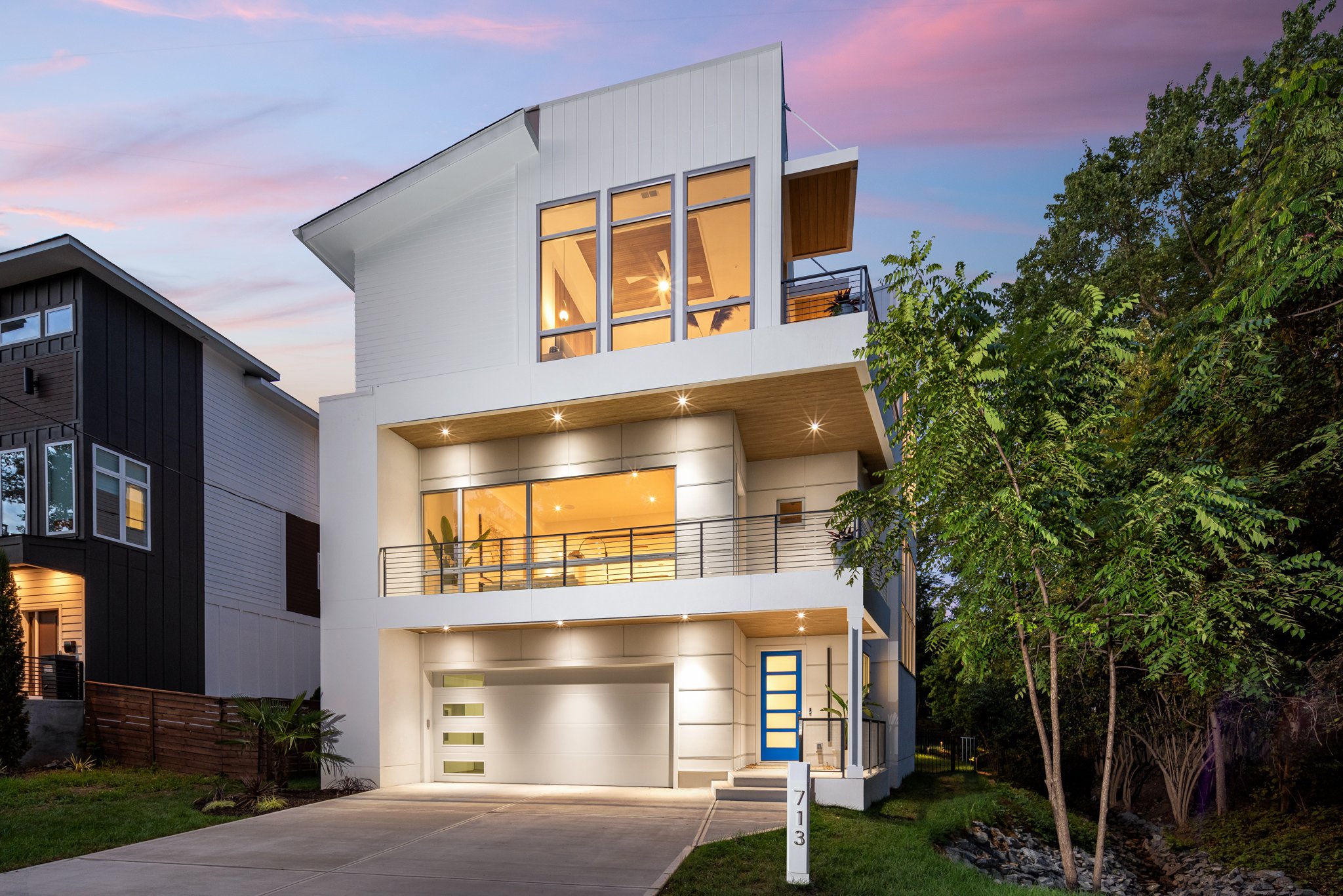 713 E 17th St-48.jpg