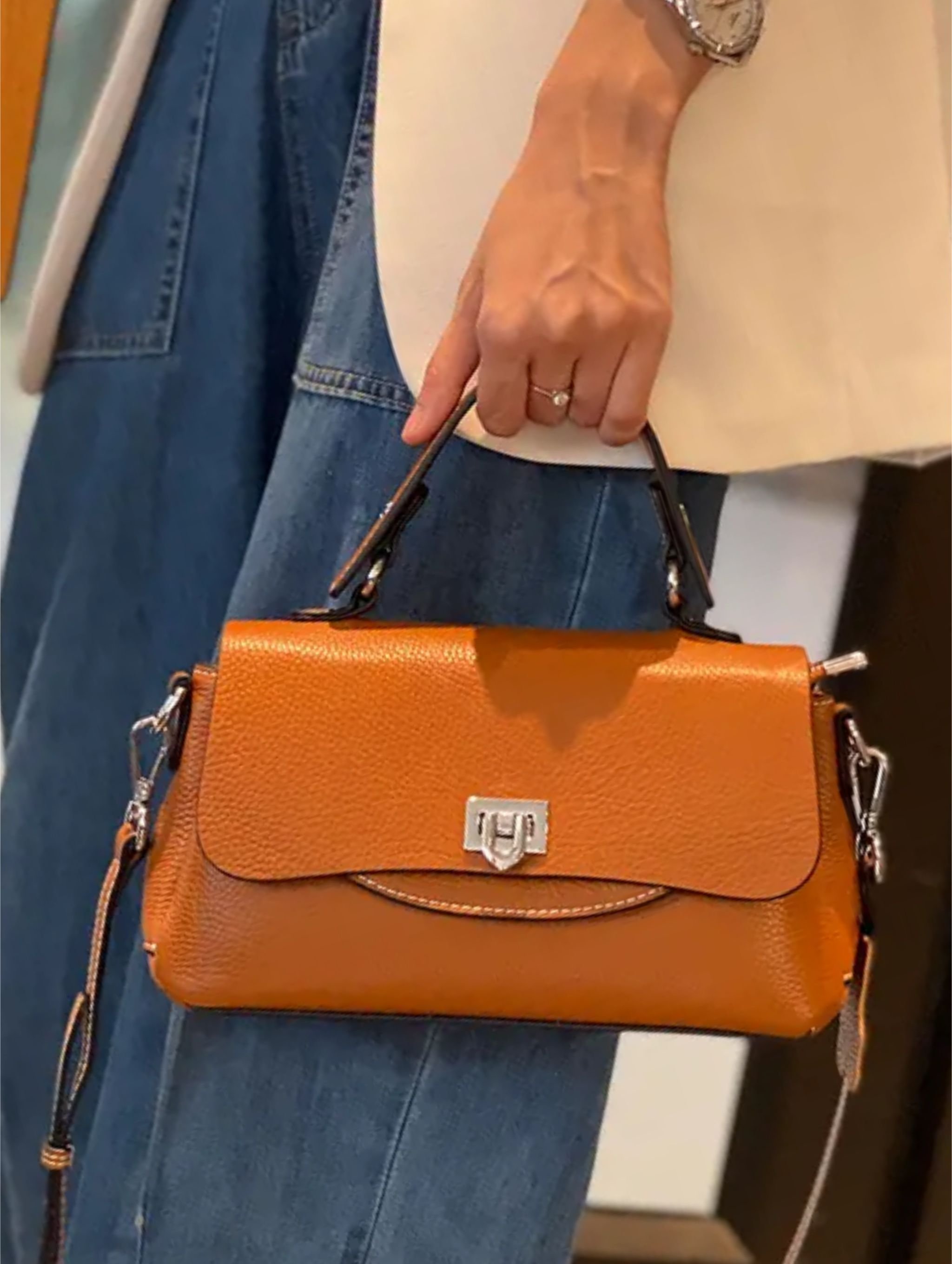 small handbag model carry.jpg