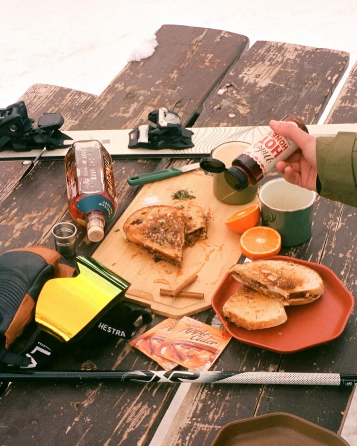 Episode 2 of wyld eats is live babyyyyy and we are APR&Egrave;S-ing

Make some oniony grilled cheeses and hot n spicy mochas with us as we squeeze the last bit of spring skiing out of the season! Link to watch is in our bio 🏂

Here are some snapshot