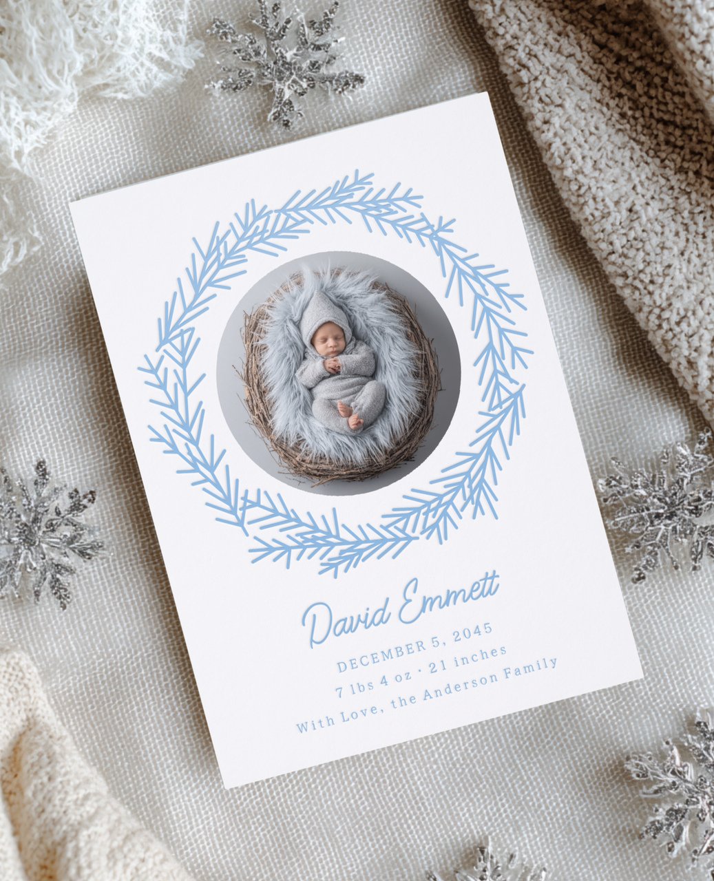❄️ Just added to the shop: a modern letterpress birth announcement card created for winter babies and families who appreciate luxury printed stationery. This design features a clean minimalist wreath, customizable photo placement, and elegant text pr