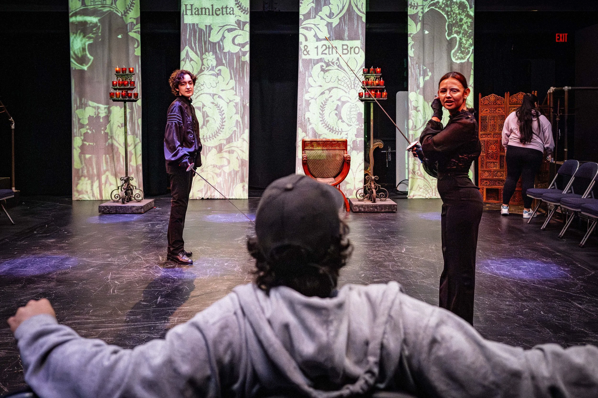 DeLaBarreda_Guillermo_ART_HamlettaTwelfthBroDressRehearsal_1200.jpg