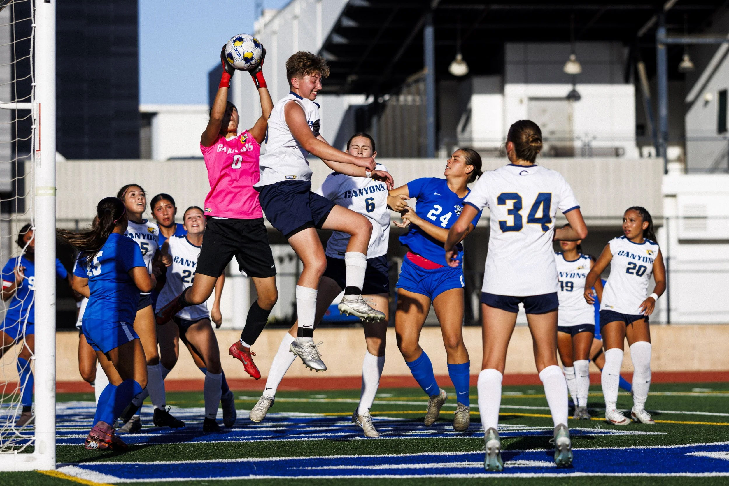 DeLaBarreda_Guillermo_SPO_WSoccerVSCanyons_5775.jpg