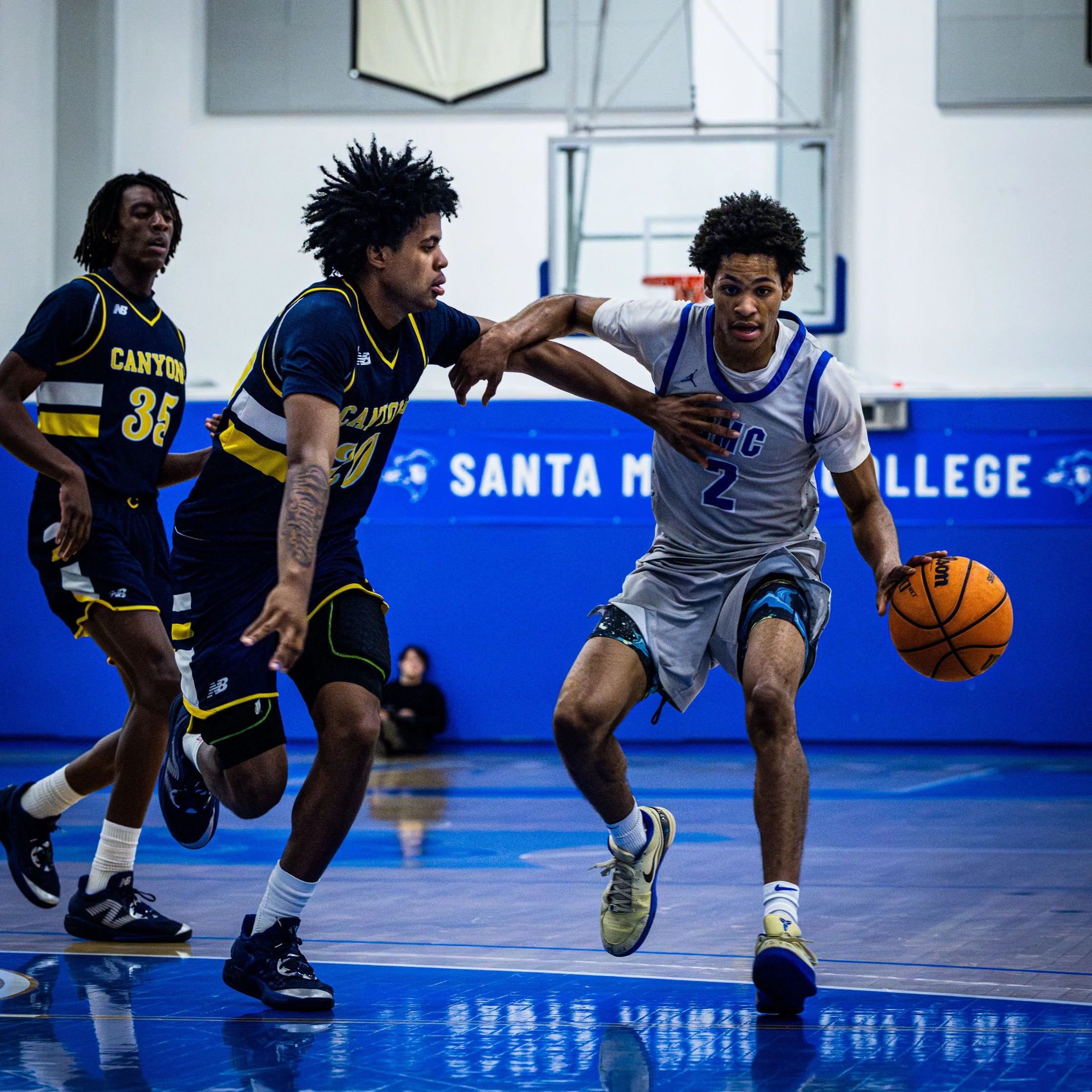 DeLaBarreda_Guillermo_SPO_SMCMaleBasketballVSCollegeOfTheCanyons_8150.jpg