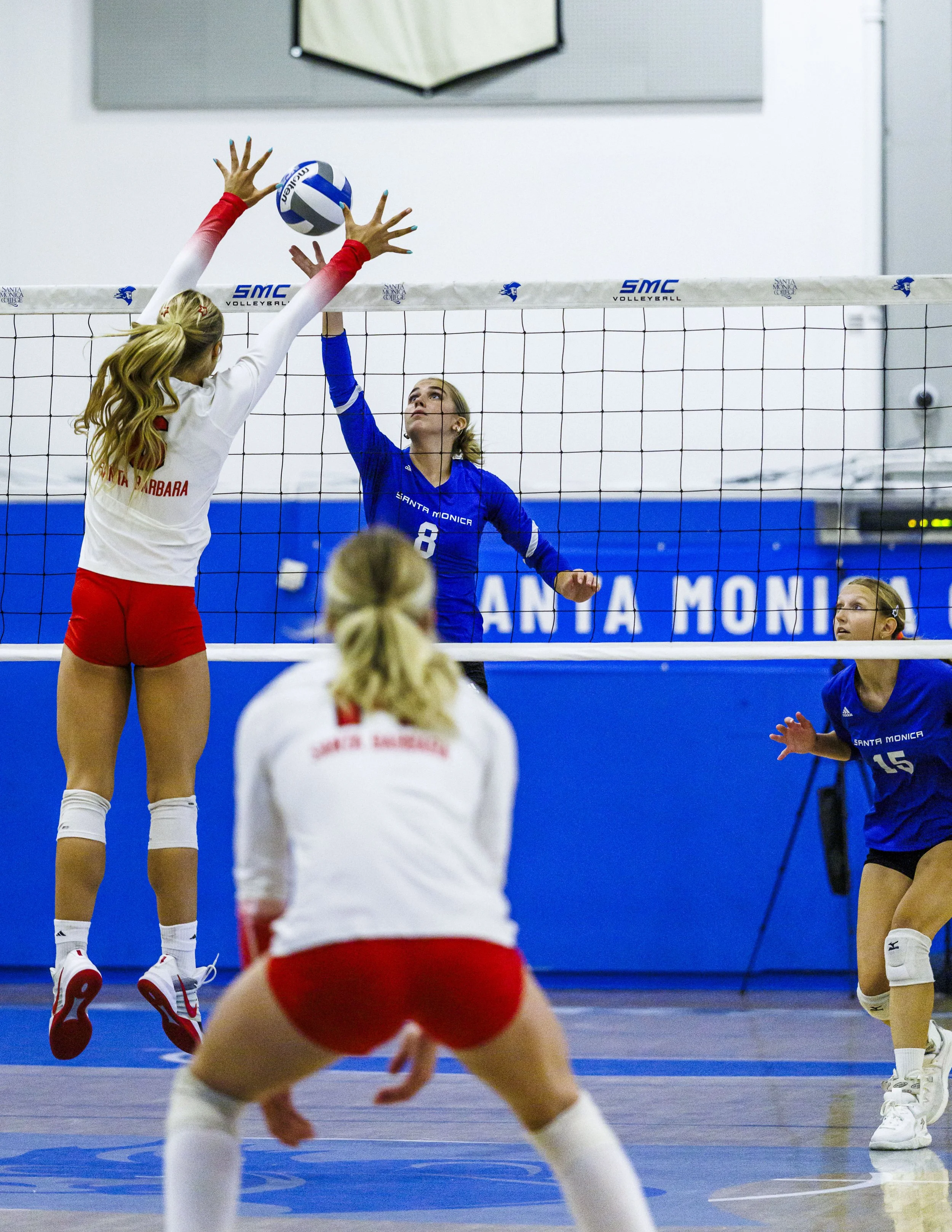 DeLaBarreda_Guillermo_SPO_WVolleyballVSSantaBarbara_8562.jpg