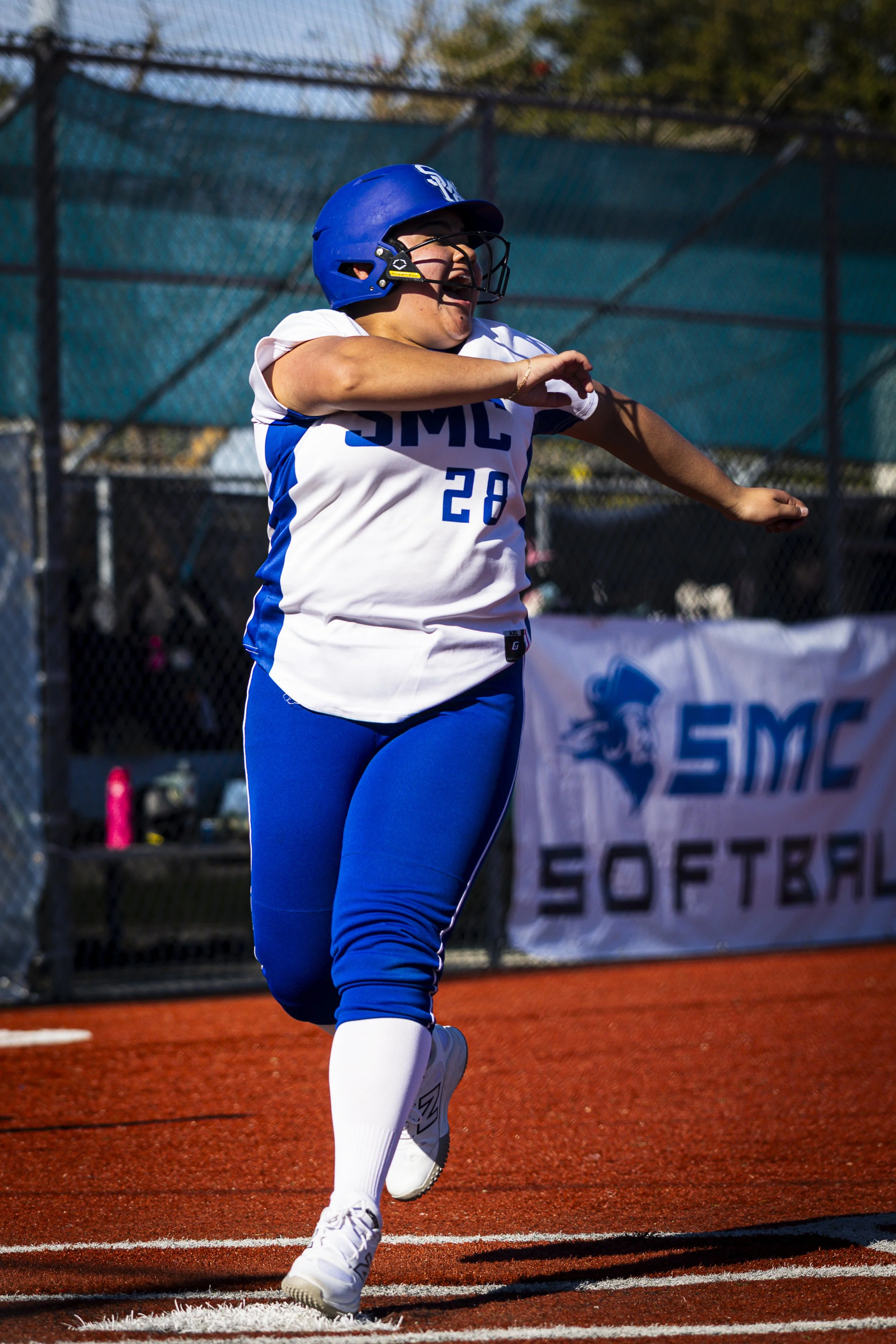 DeLaBarreda_Guillermo_SPO_WSoftball_vs_LAValleyCollege_1374.jpg