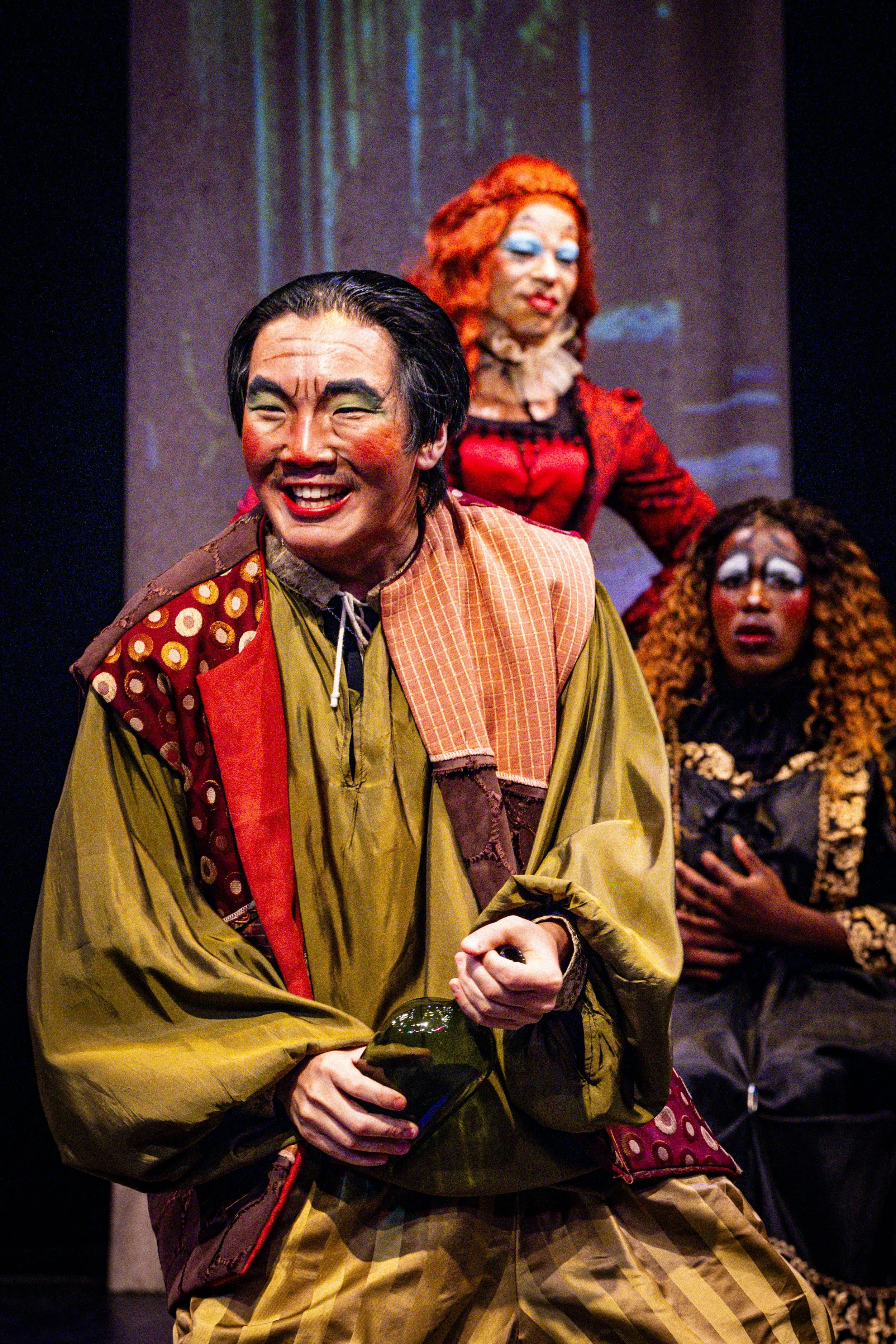 DeLaBarreda_Guillermo_ART_HamlettaTwelfthBroDressRehearsal_6348.jpg