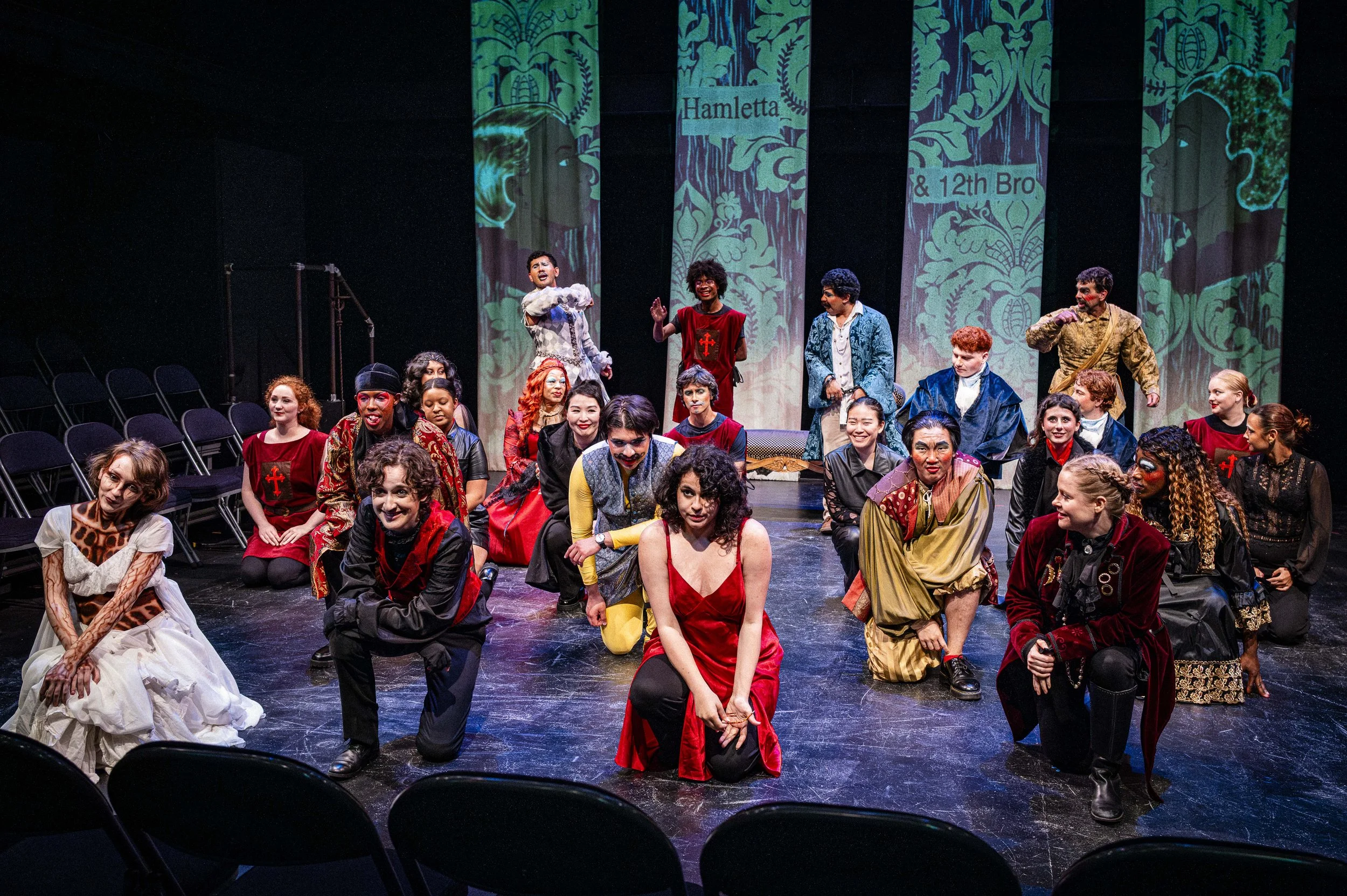 DeLaBarreda_Guillermo_ART_HamlettaTwelfthBroDressRehearsal_1418.jpg