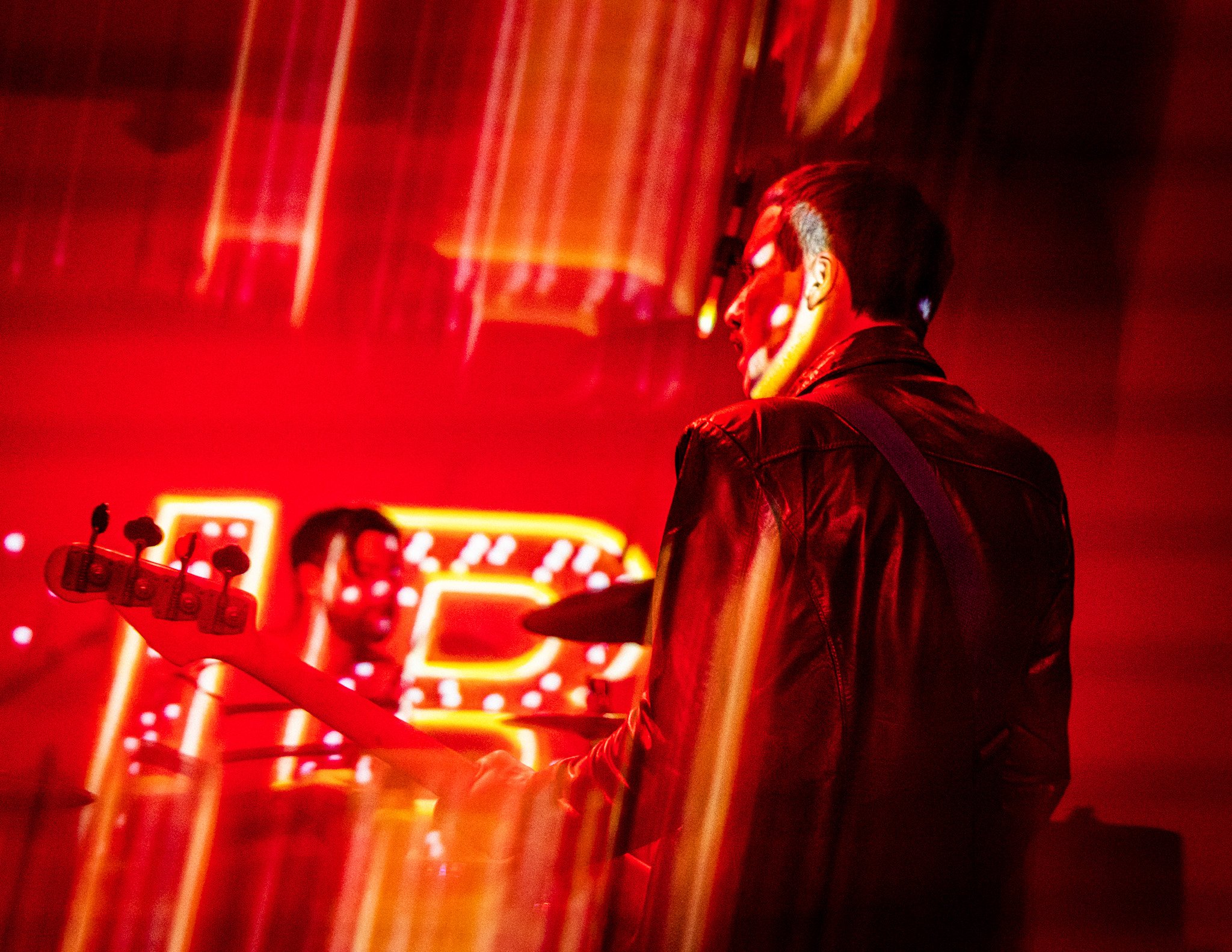 GB_R5II_260424_TheCribsAtEchoplex_8522.jpg