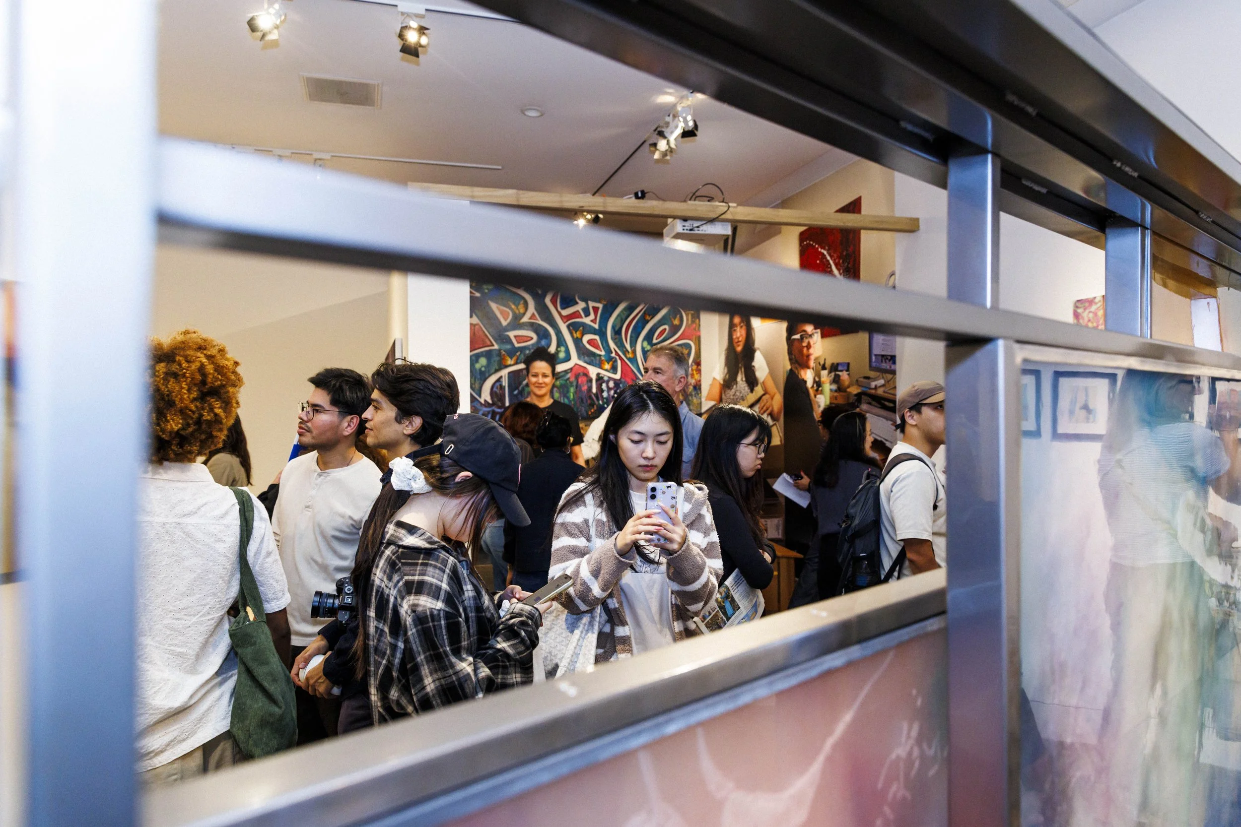 DeLaBarreda_Guillermo_CULT_LivingEchoesOpeningReception_1505.jpg