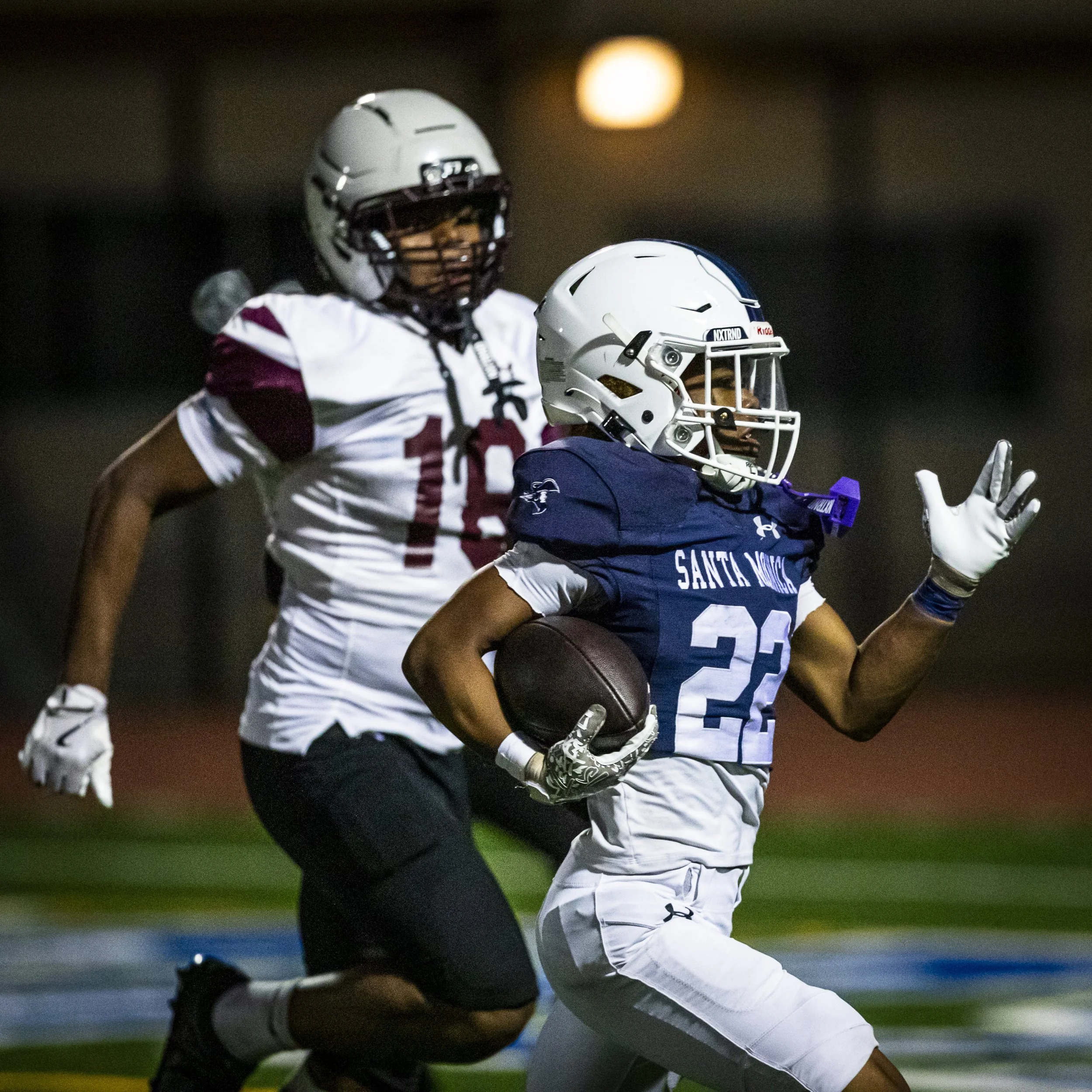 DeLaBarreda_Guillermo_SPO_MFootballVSCompton_8159.jpg