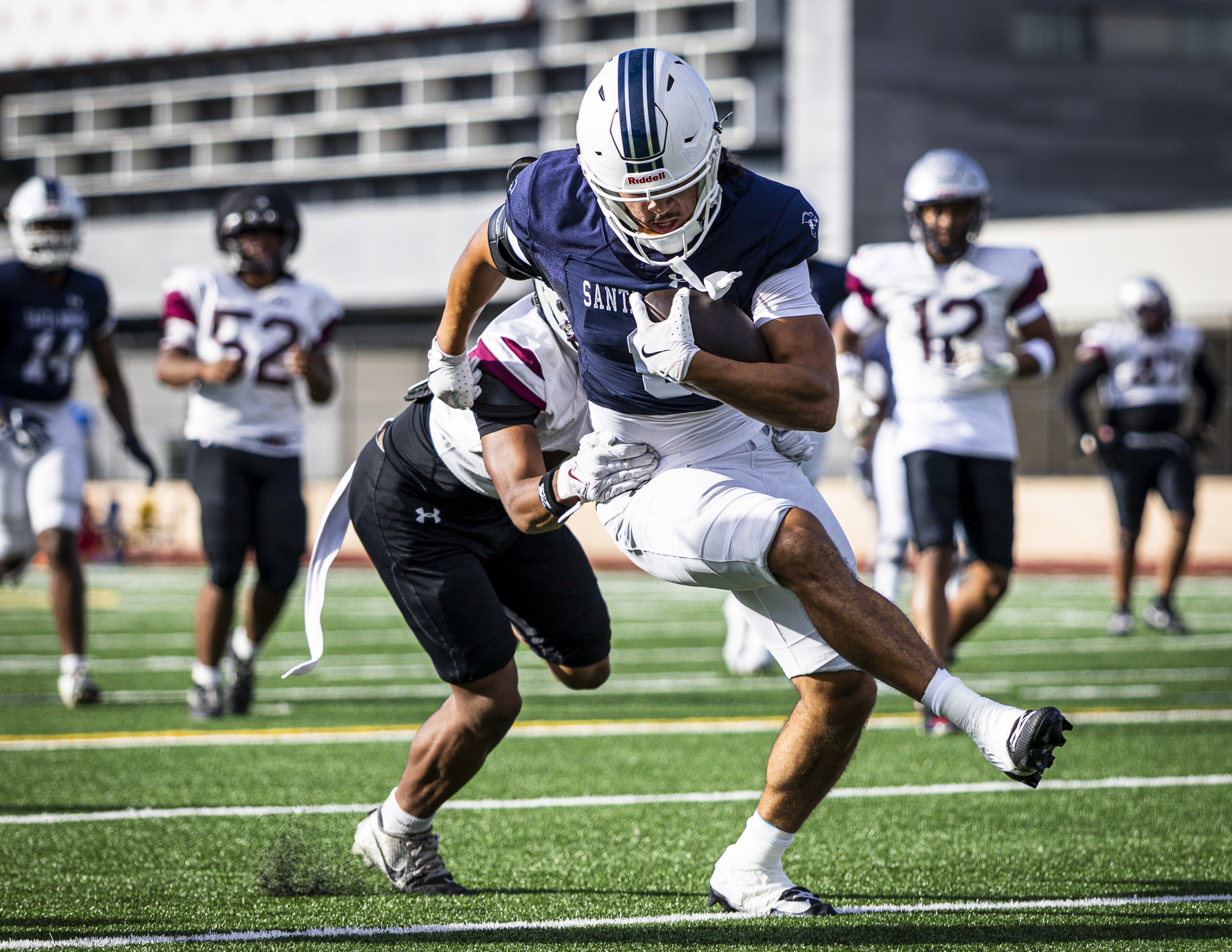 DeLaBarreda_Guillermo_SPO_MFootballVSCompton_0748.jpg