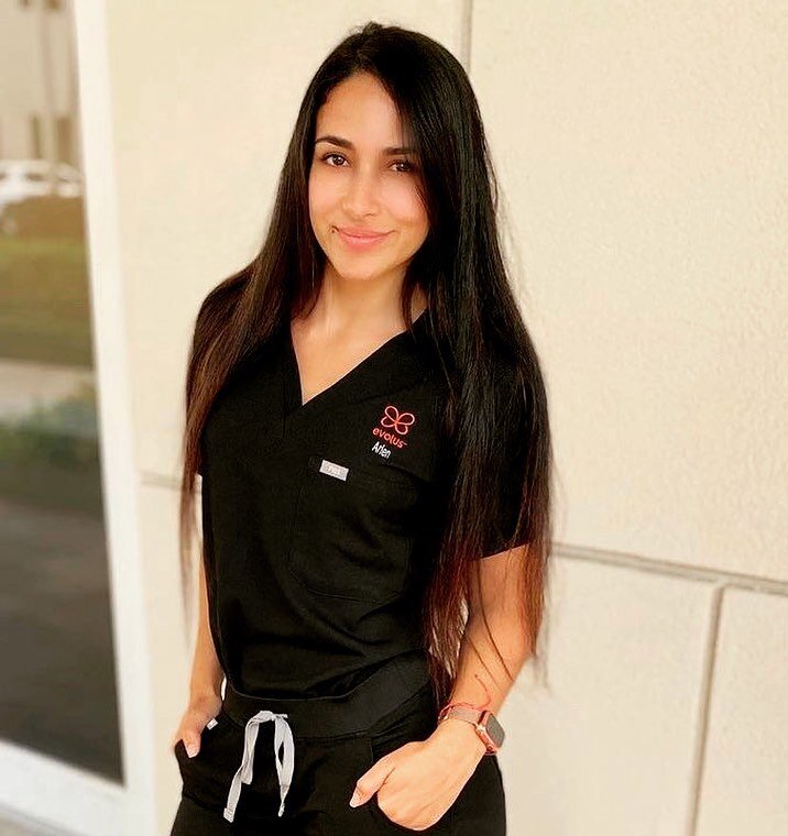 Meet the newest team member of Mind Body Spine! 

Arlen is our Licensed Massage Therapist and Office Coordinator. She is bilingual and speaks fluent English and Spanish. 

She is currently accepting new clients and is looking forward to getting more 