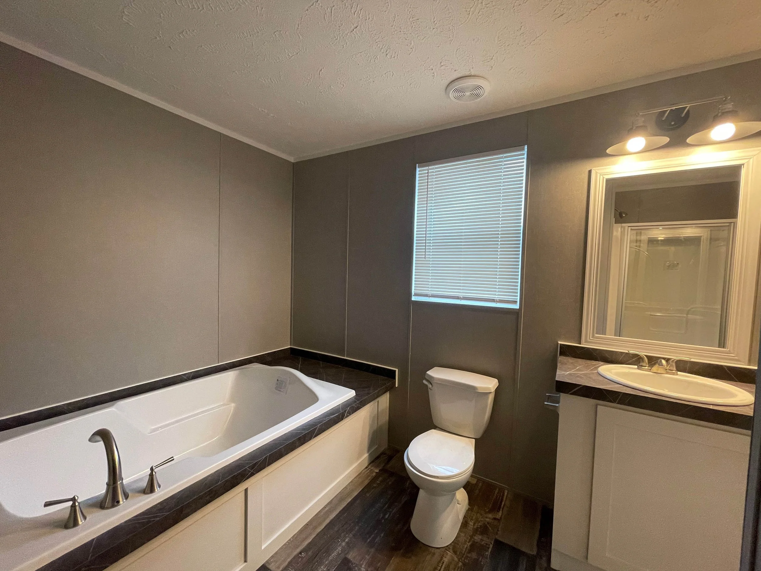 Mansfield_Colonial Hills 35-70.jpg