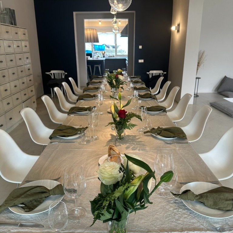 Prepping for a night of celebrations! ✨🥂
.
.
.
#malatesta #malatestamaison #italytravel #slowtravel #villa #italianvilla #marche #marchetourism