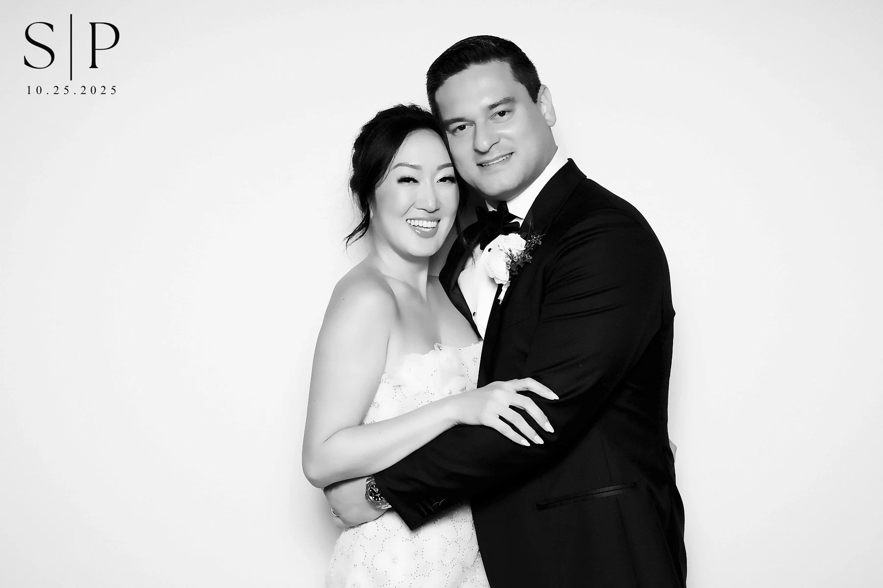 black and white photo booth 2.jpg
