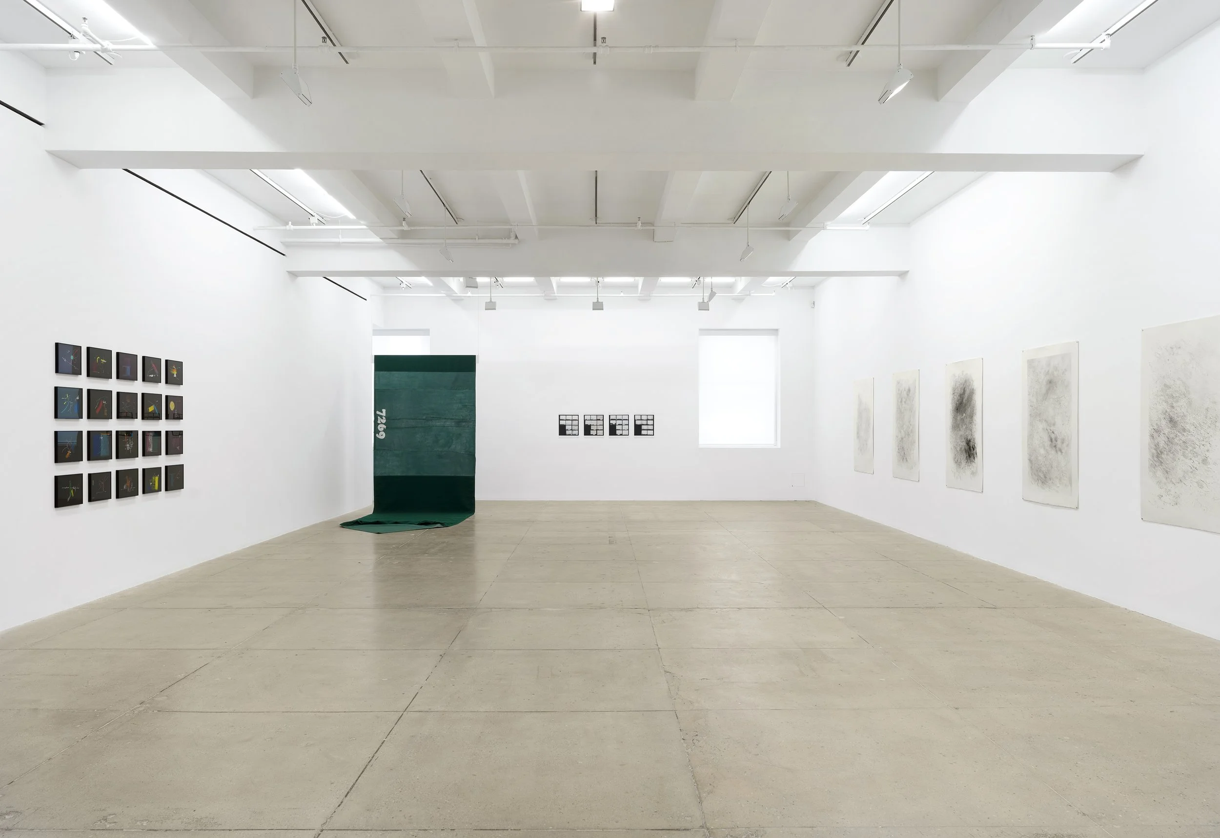 27629_27628_27634_27642_27641_27645_27640_27644North Gallery Installation 1.jpg