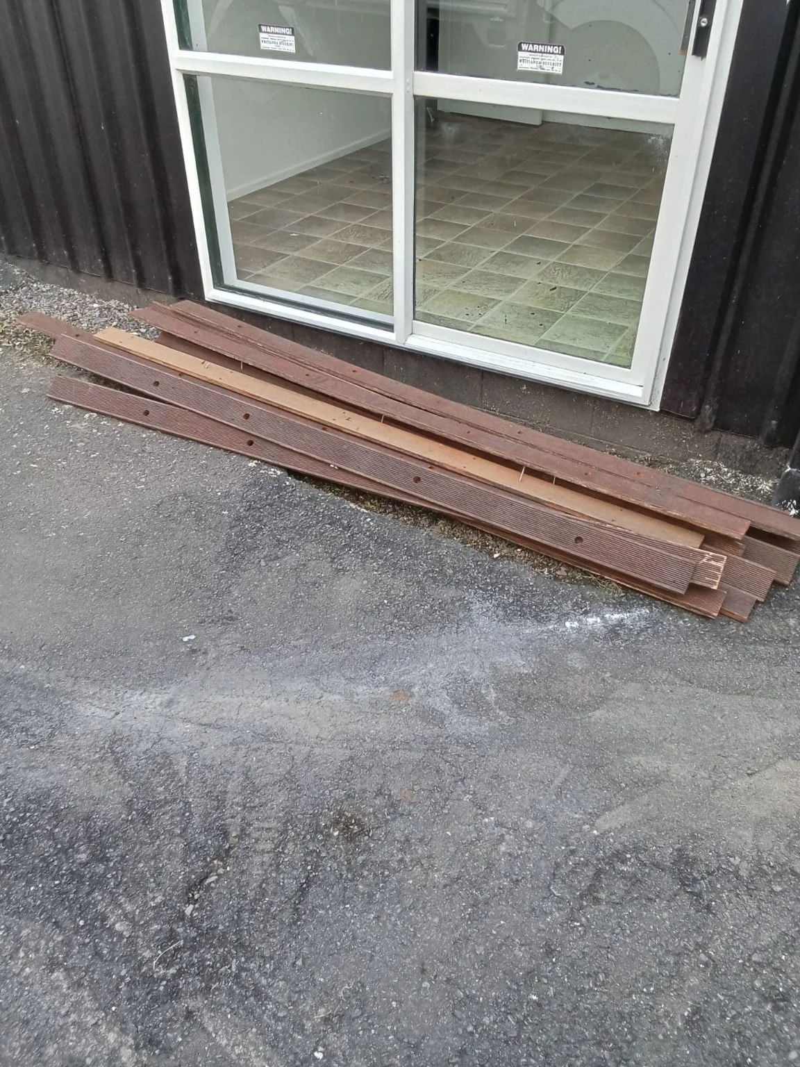 Aquila decking used.jpg