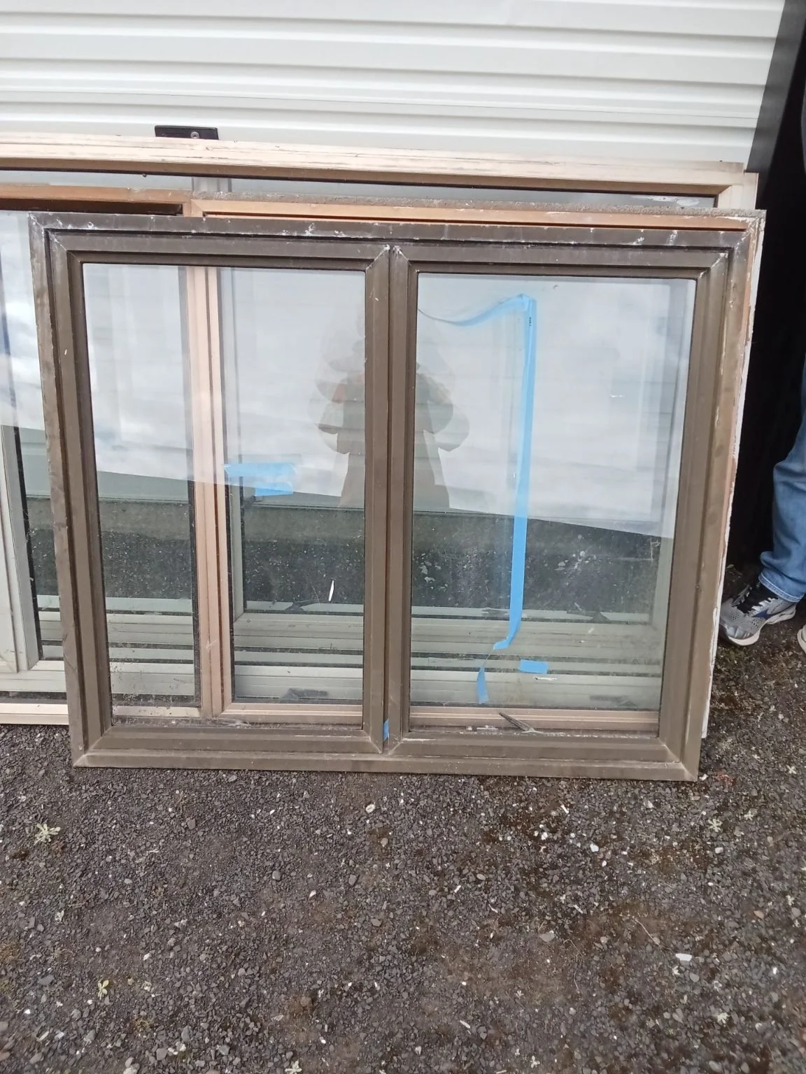 Aluminum window 1.jpg