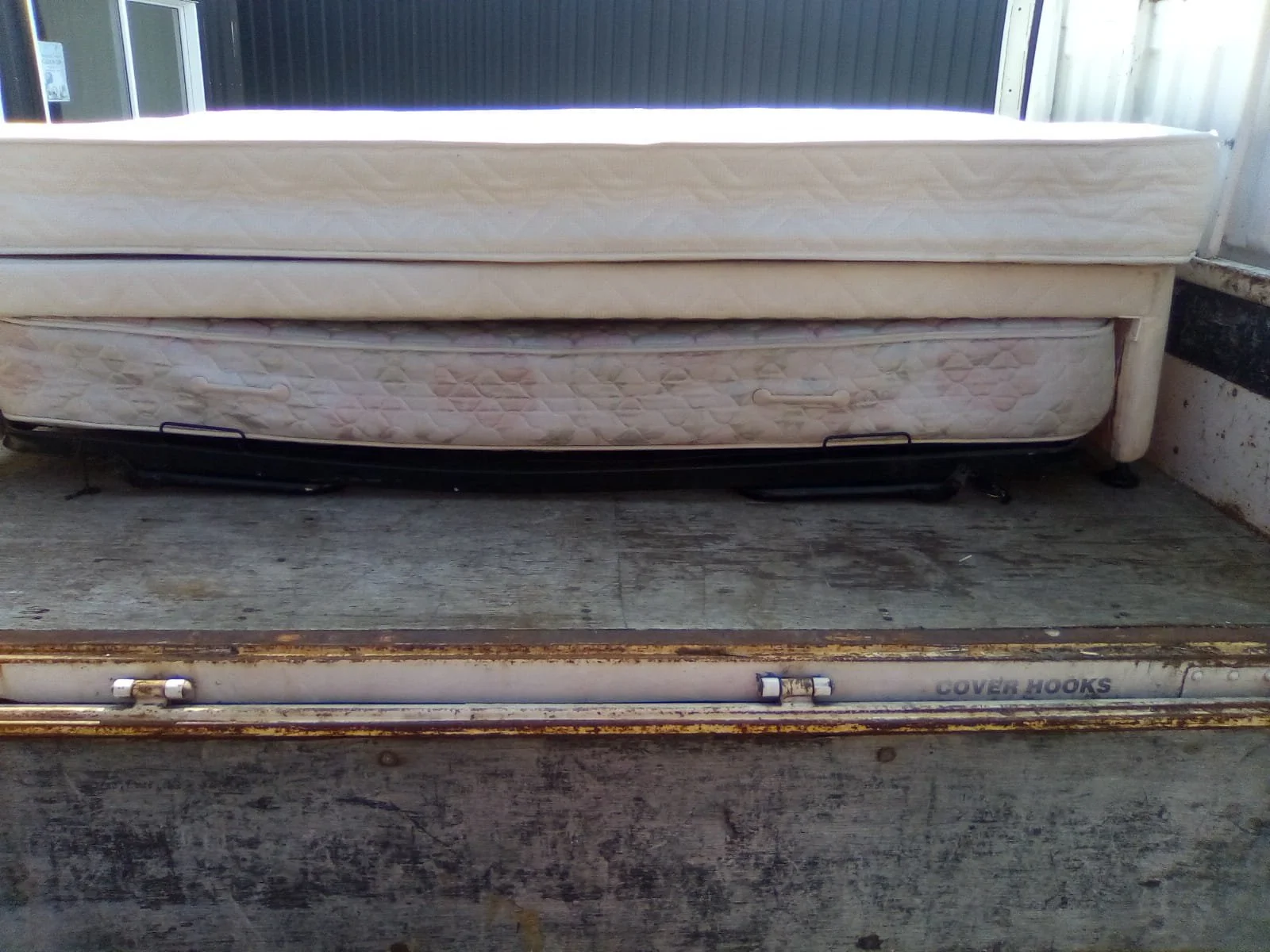 single bed 2.jpeg