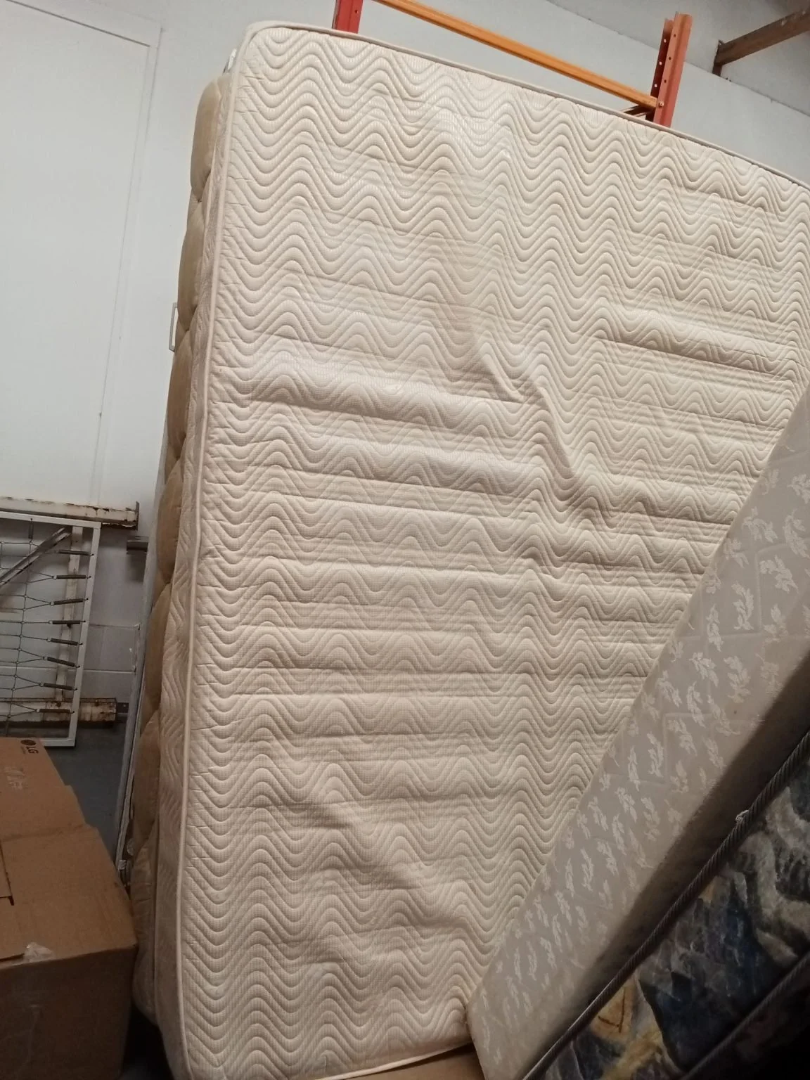 Queen mattress.jpg