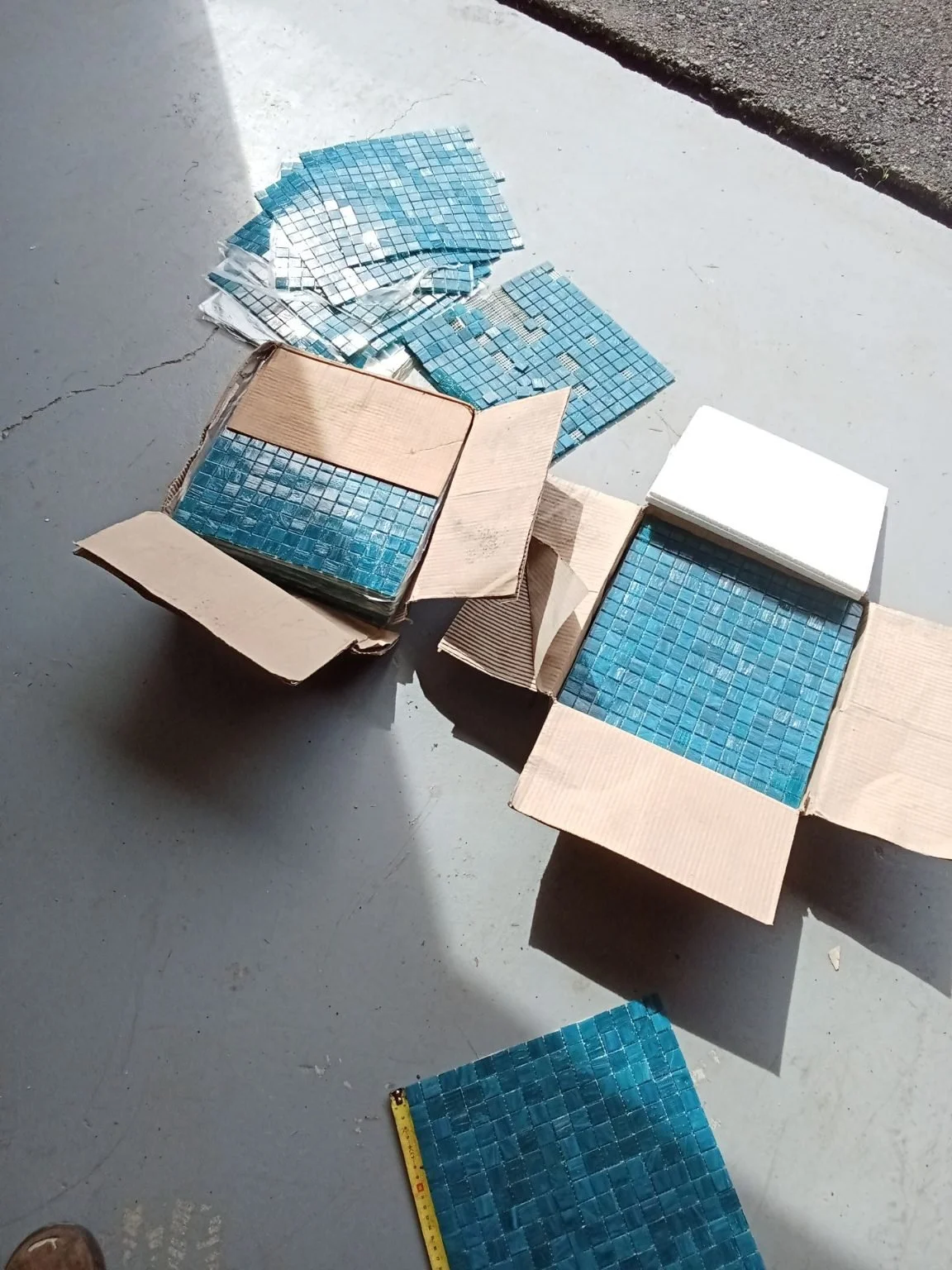 2 boxes of bathroom or kitchen tiles.jpg