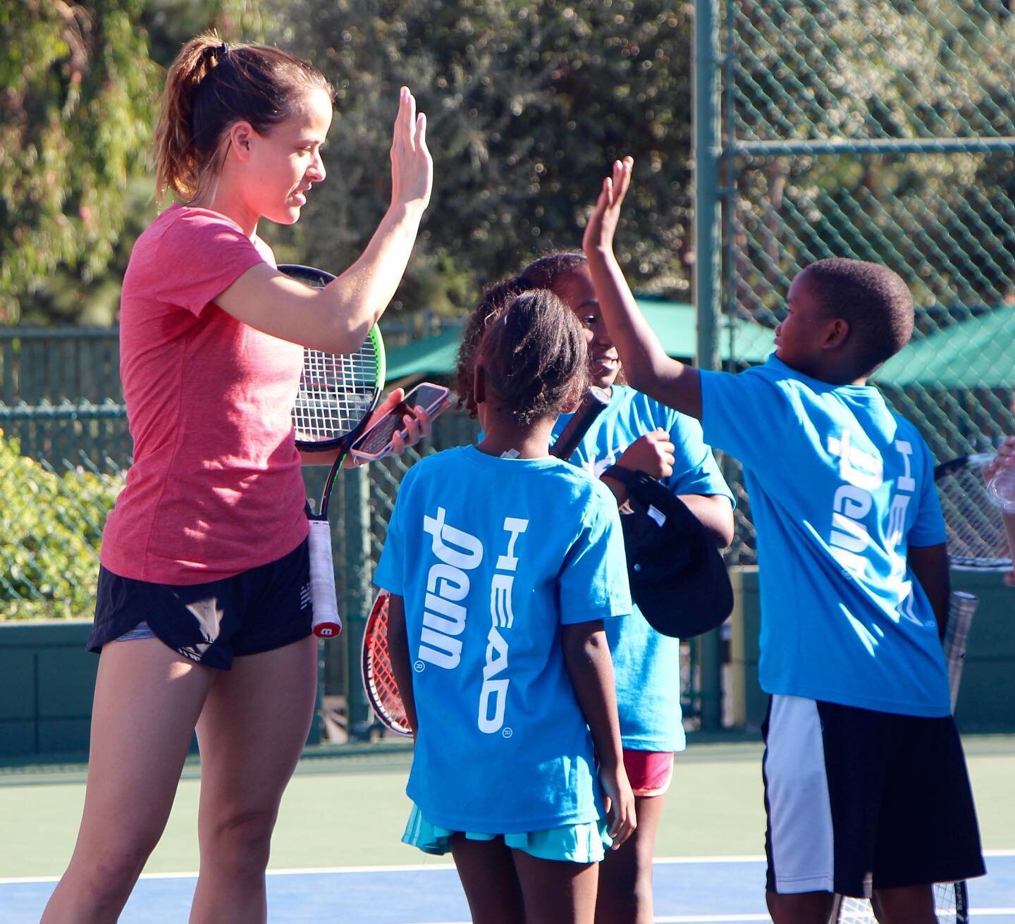 Life's most persistent and urgent question is, 'What are you doing for others? - Martin Luther King Jr. 💙✌️

#MLKDay #MLKWeekend #SoCalTennis #JuniorTennis #YouthTennis #NonProfit #FirstBreakAcademy