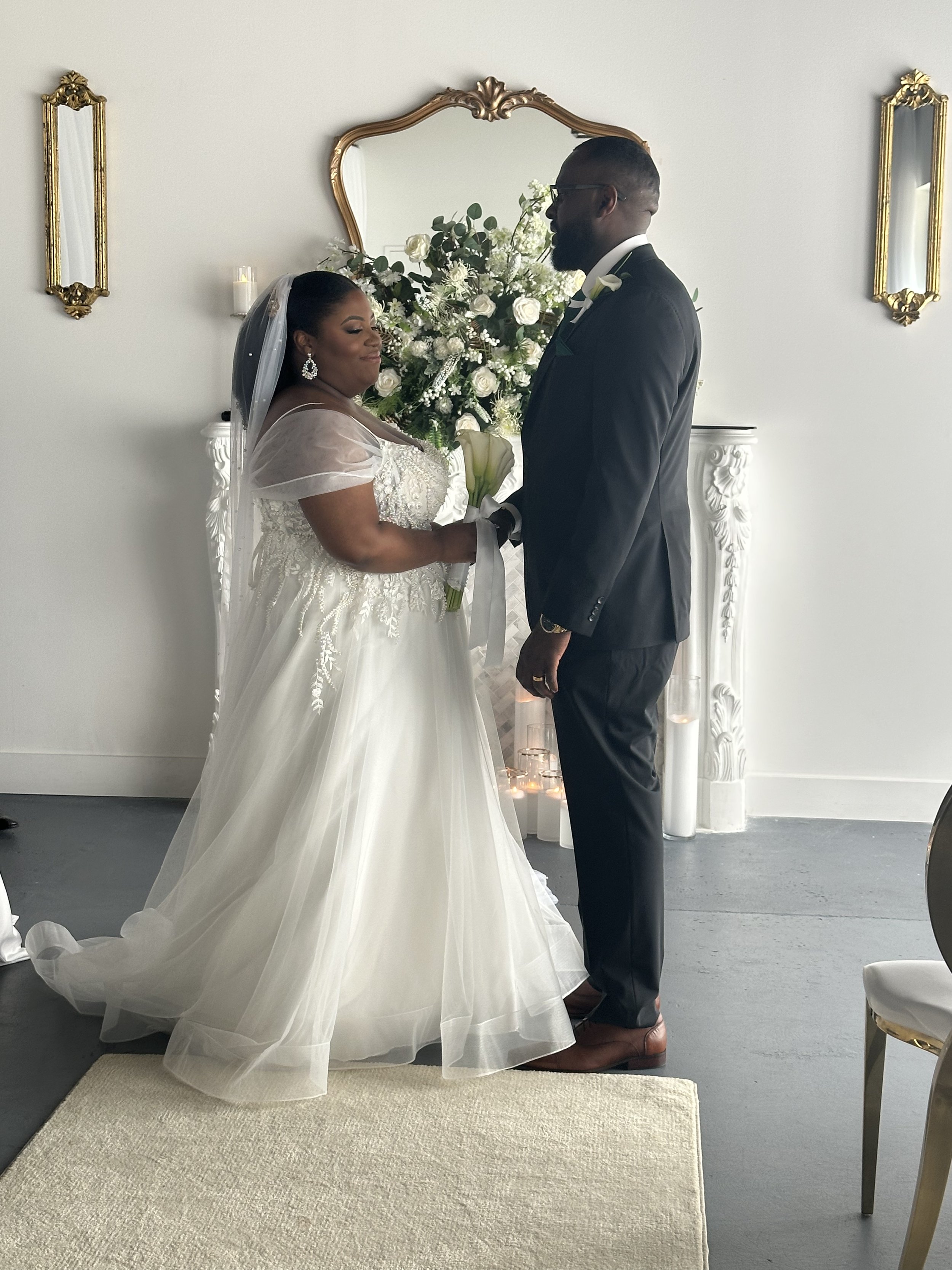 Palais Noir Event Venue Wedding.jpg