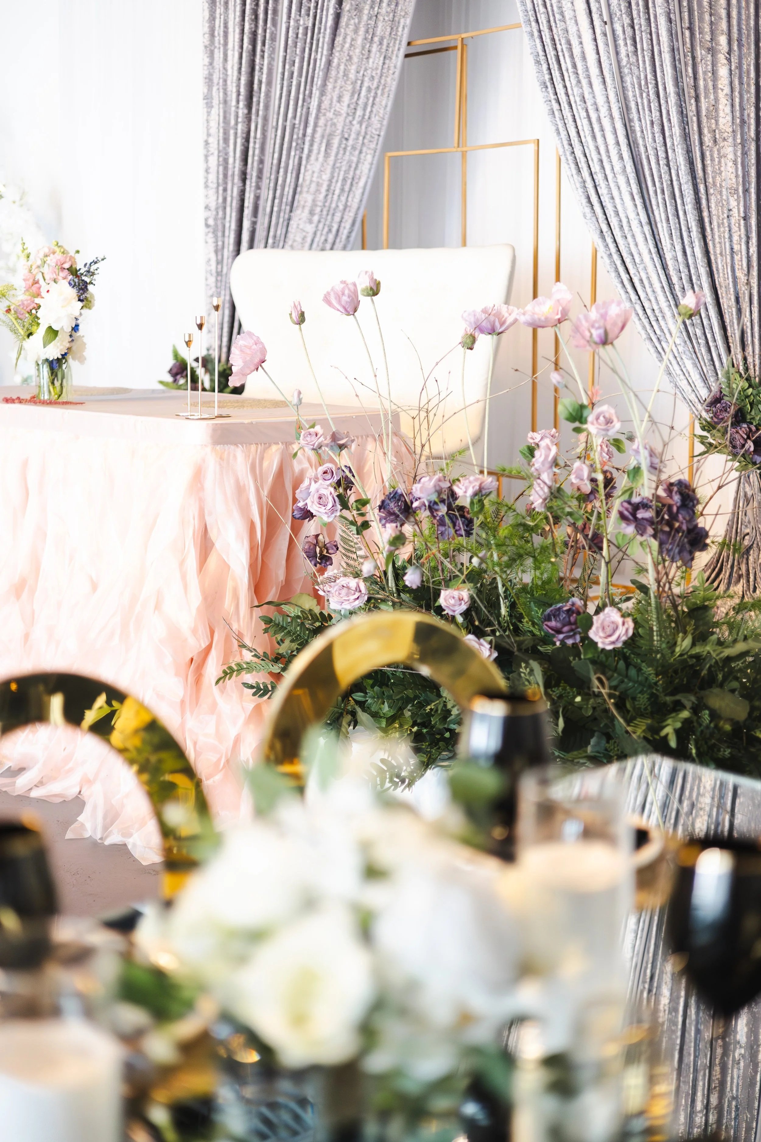 Head Table 