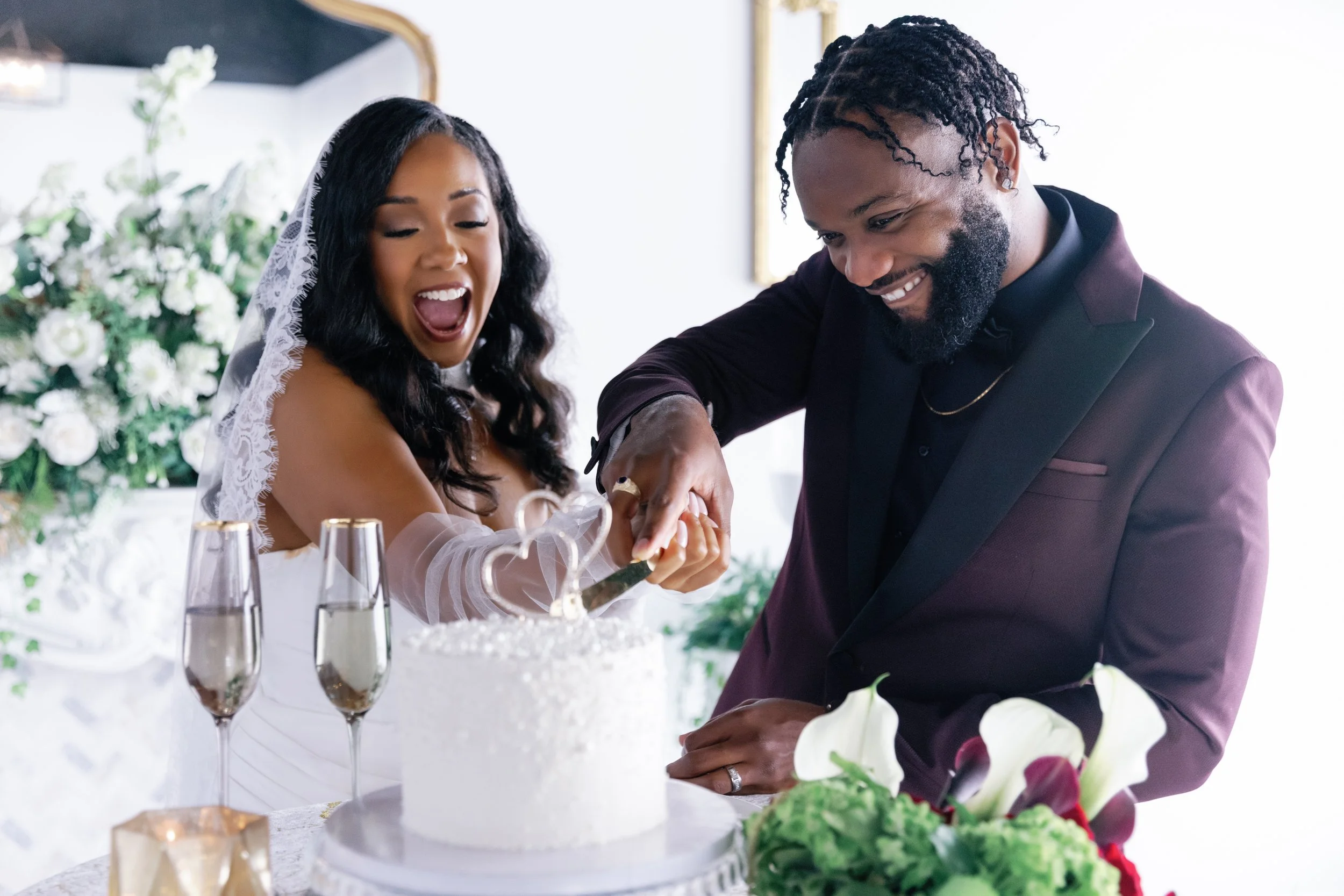 Jalishia and Leon's micro wedding at Palais Noir wedding venue in Ajax, Ontario. Durham's best event venue for small celebrations.