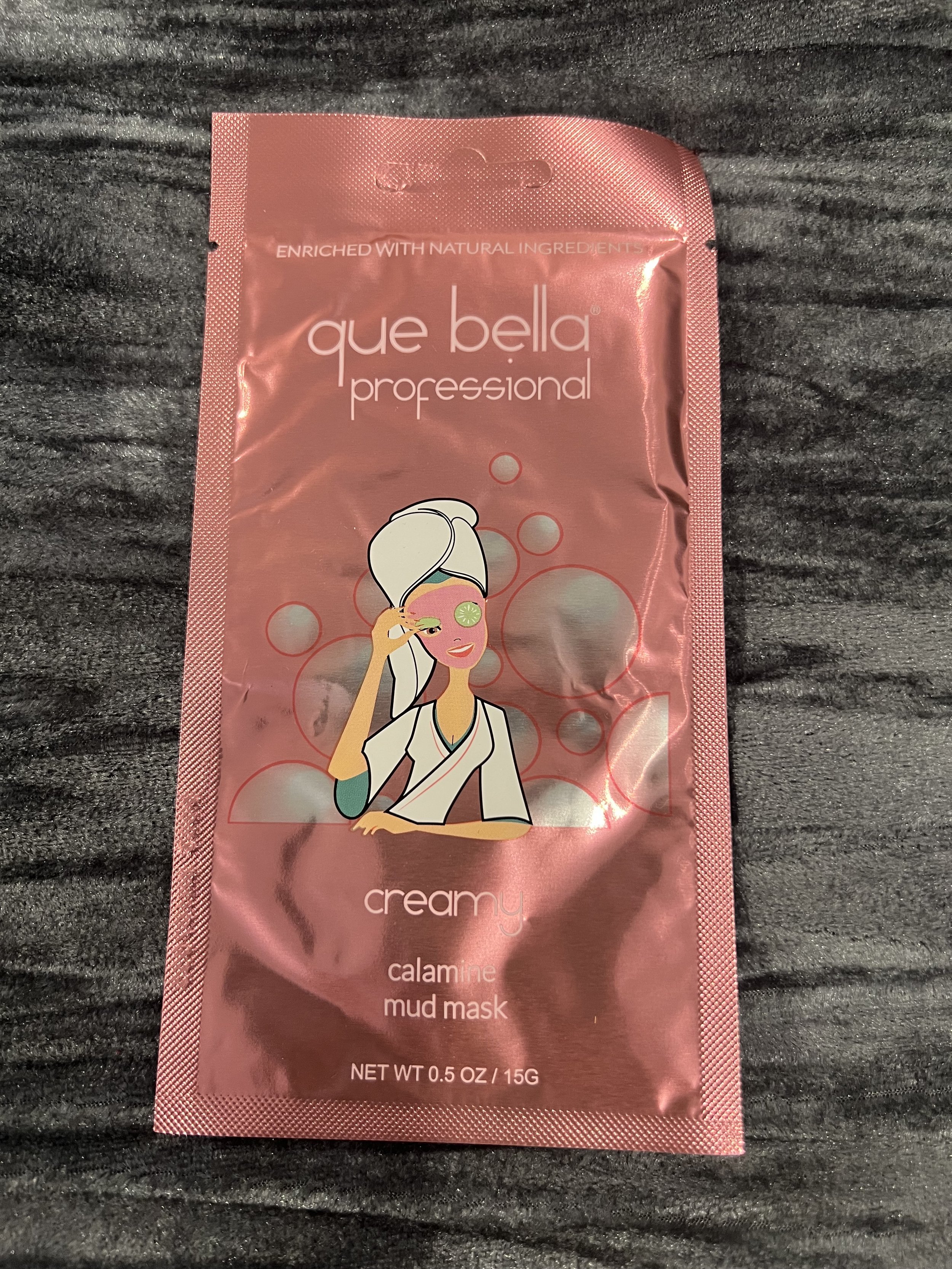 Que Bella Calming Face Mask Creamy calamine mud mask for the face Mini spa day 4 pack