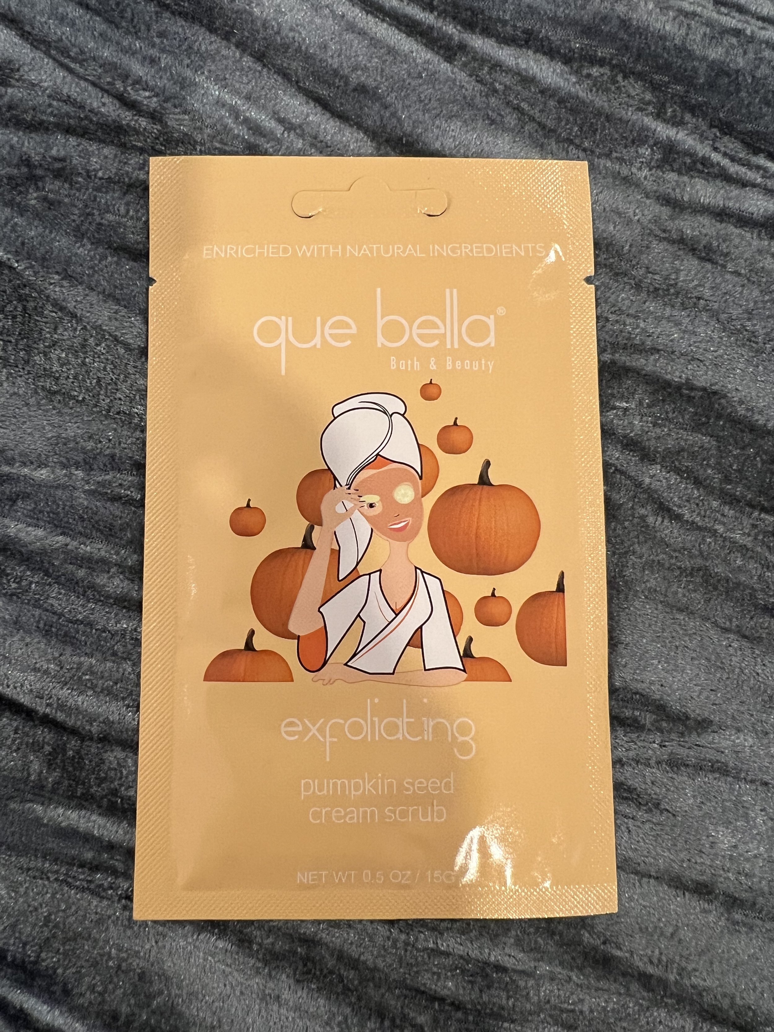 Que Bella beauty mask
