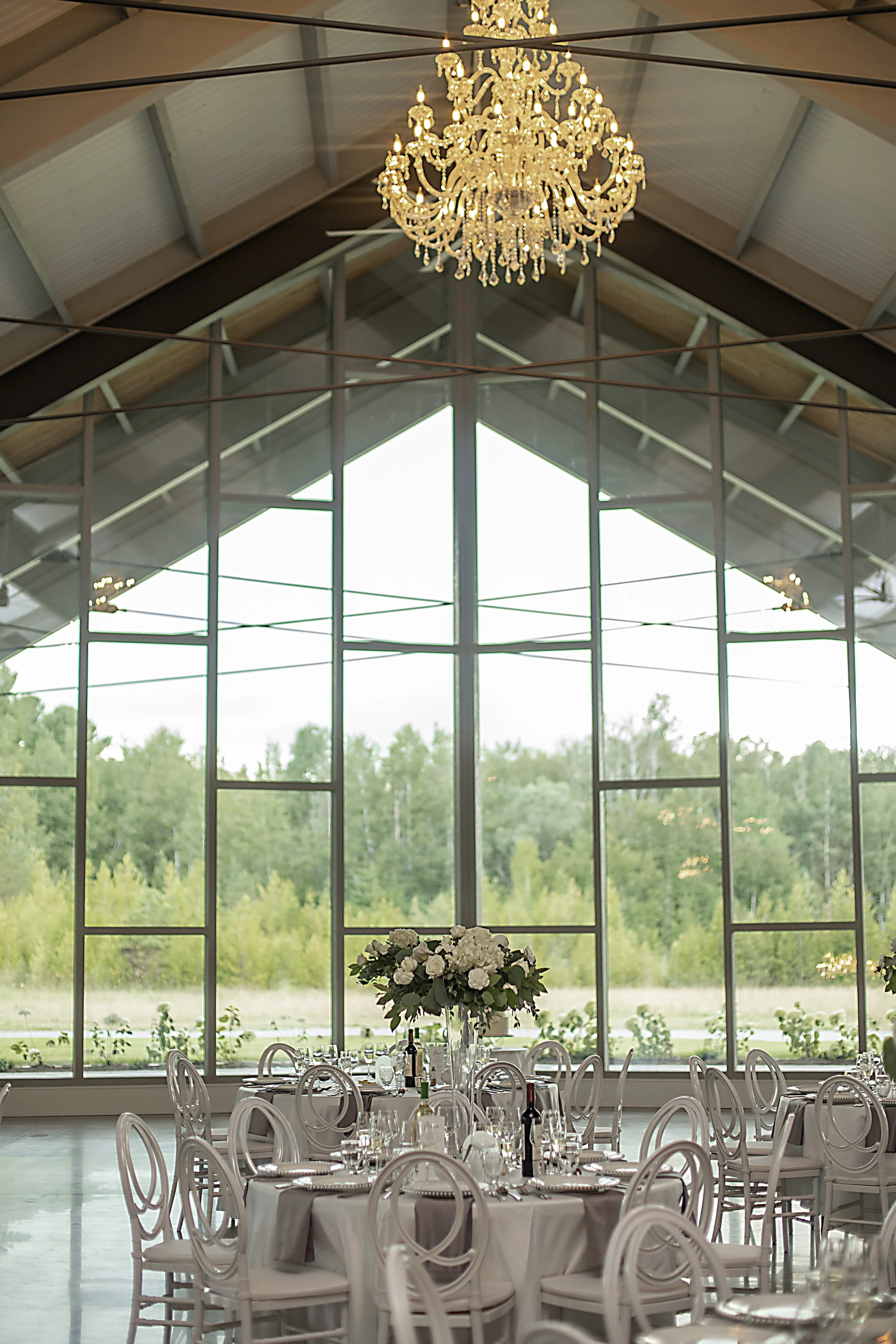 Three Feathers Terrace Wedding Flowers