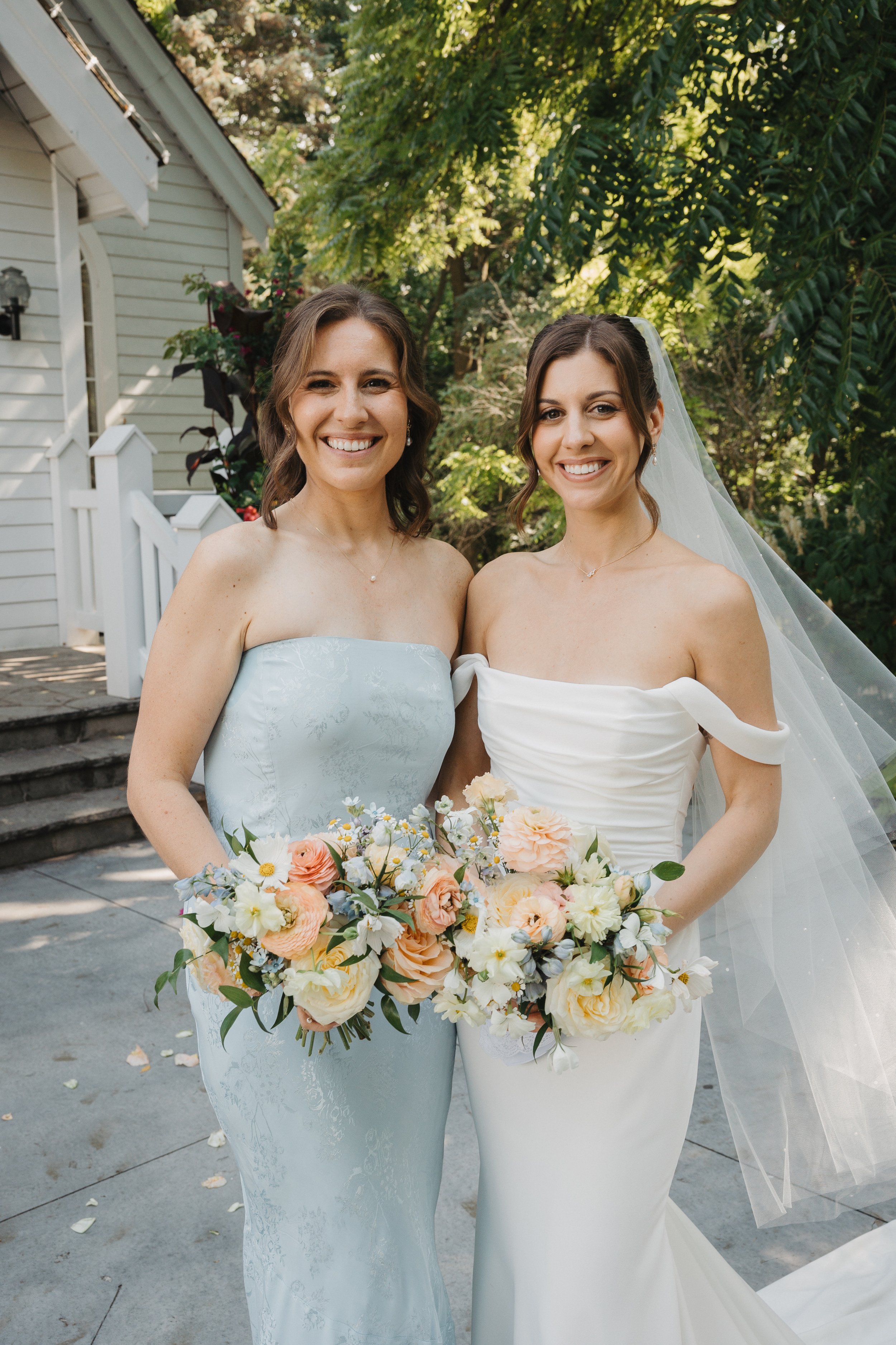 The Doctors House wedding flowers