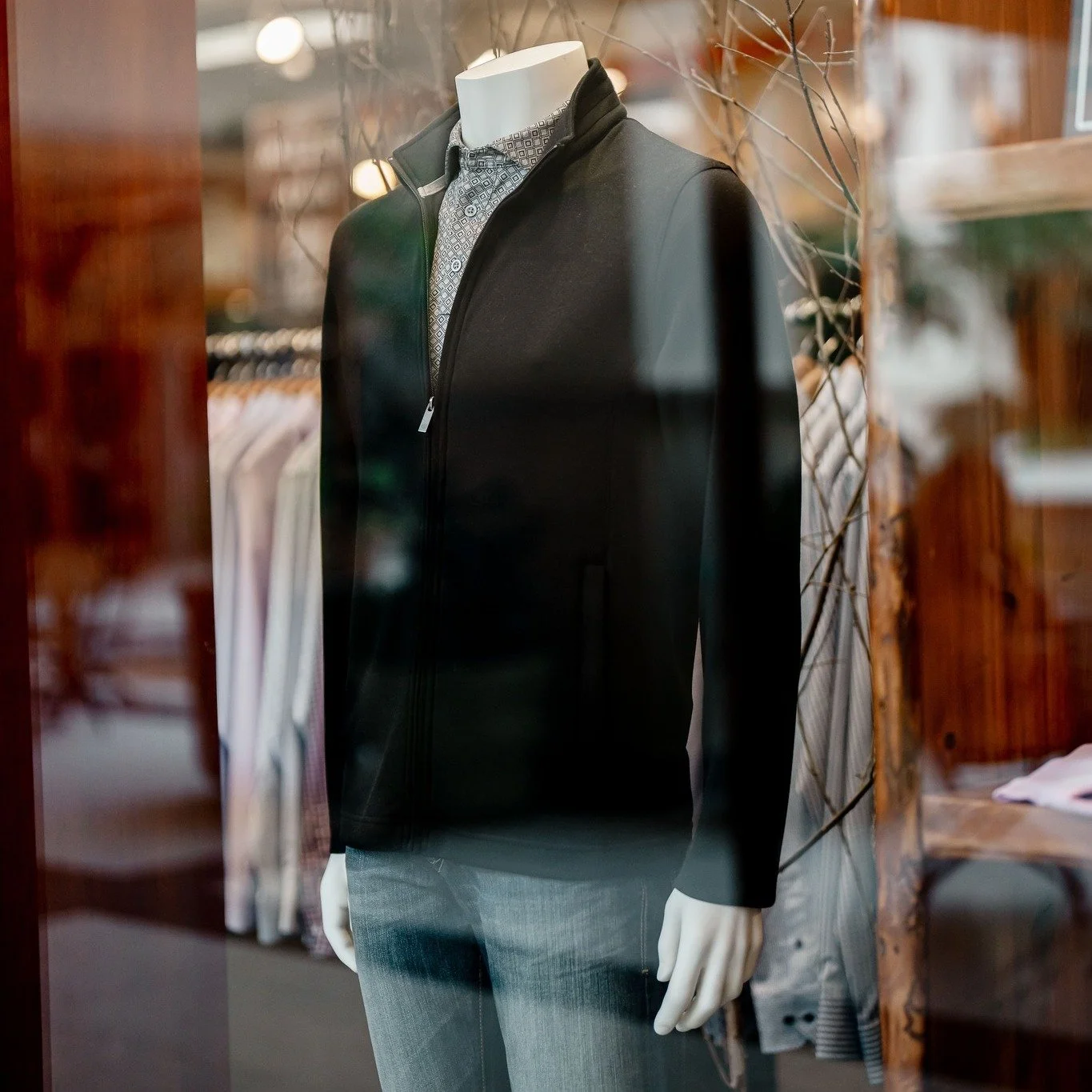 Every great outfit starts with inspiration. Our window displays showcase the pieces that make getting dressed an experience, not a chore. 
Swing by Halberstadt’s West Acres Mall and find your fit.
#MensStyleInspo #FargoFashion #WestAcresMall