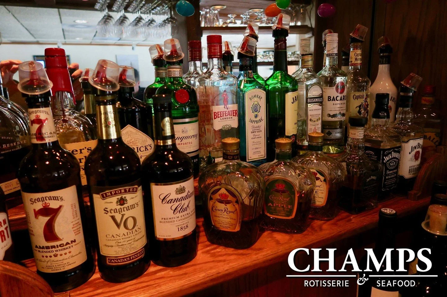 Belly up to the bar at Champs! The perfect place to catch up with friends or watch a big game!

#Champs #Bar #GrossePointe #Cocktails #Sports #Friends