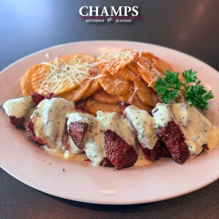 Our Wagyu Steak Frites is as mouthwateringly delicious as it looks! Slice Wagyu, topped with bearnaise sauce and served with our truffle parmesan cottage fries.