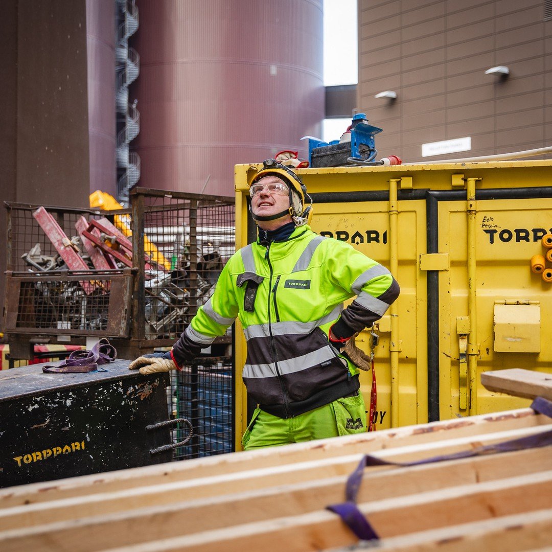 &quot;Ahkeralla on orret t&auml;ydet, tyhj&auml; laiskan tynnyriss&auml;.&quot;