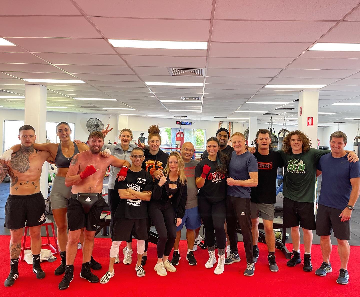 Thank you to Arnel &amp; the Barotillo Team for making the trip down to give our fighters some valuable sparring rounds ahead of our upcoming Sydney Contender Fight Night 🥊

Always a tough hit out with the Bombers 🥵

@barotillobombersboxingteam 

#