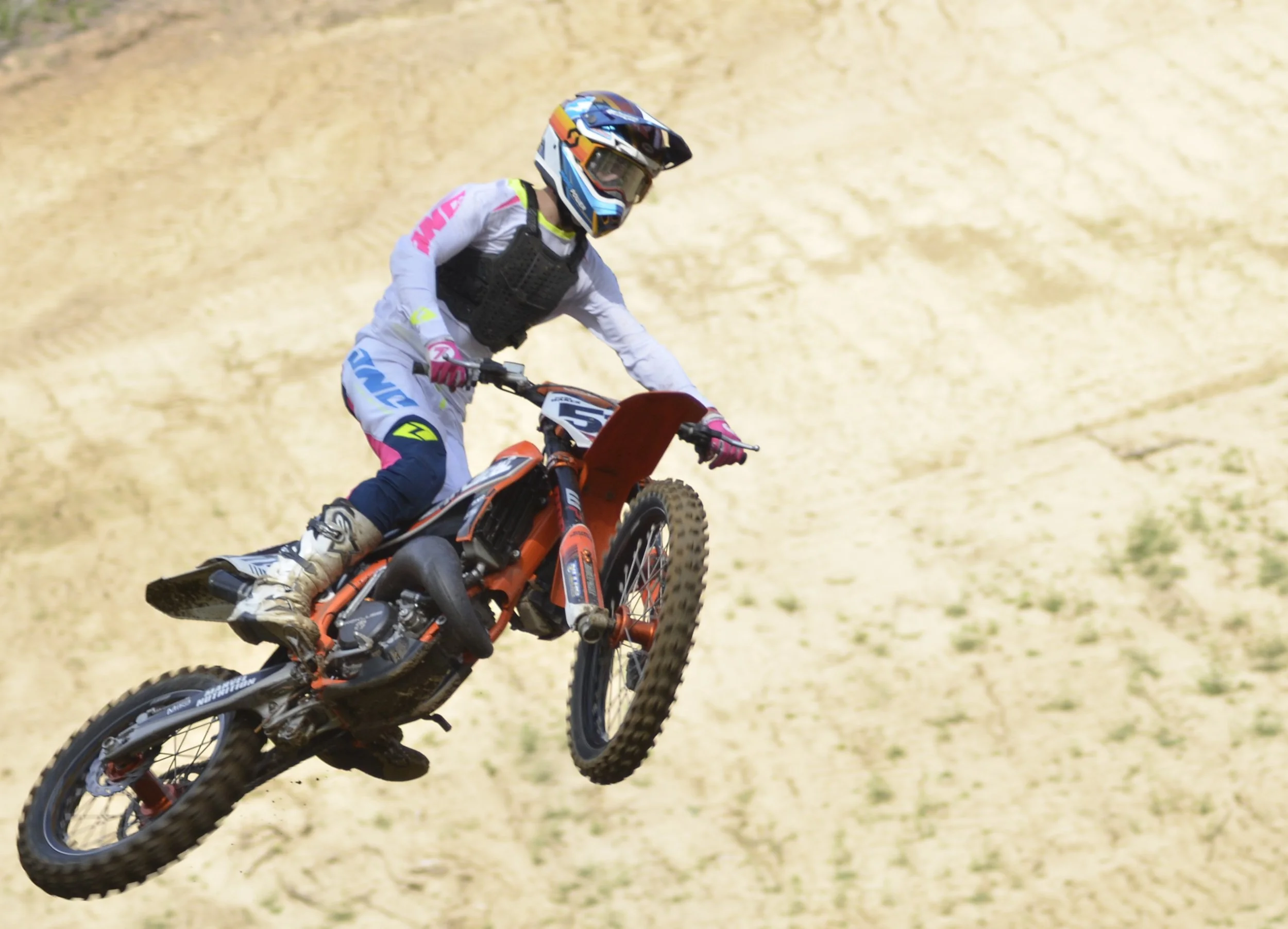_2JB0882.jpg