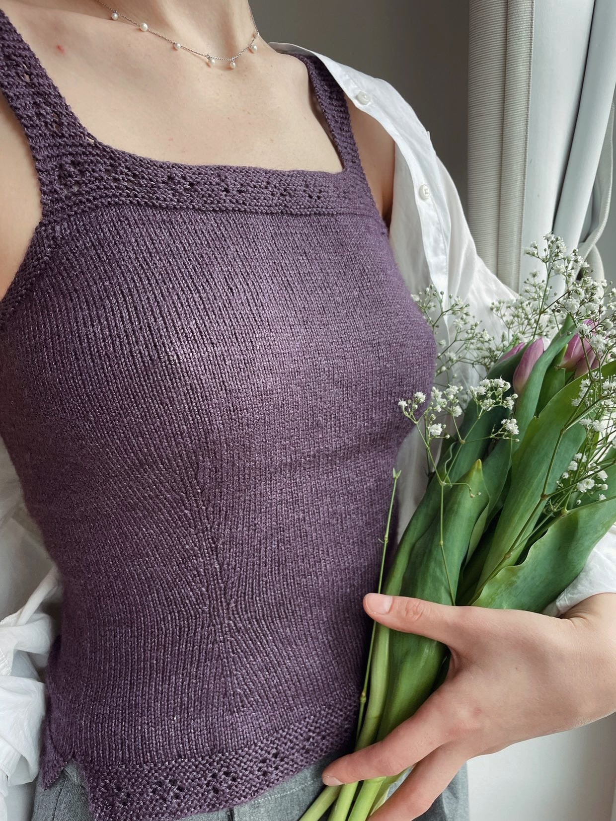 a little bouquet of rosamund tanks 💐
this antique-inspired tank came out last month!! it has princess seam shaping and lace details and most importantly (((imo))) it&rsquo;s super lightweight and comfy to wear 🥰

#rosamundtank #knitting #knitter #h