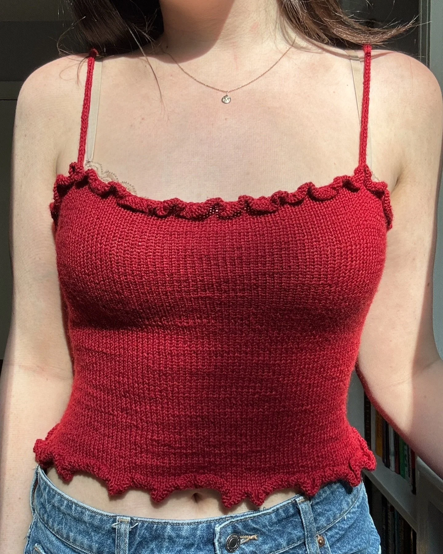 psst&hellip; the choupette camisole knitting pattern will be out this wednesday 🥬 the name is a french petname that comes from the word for cabbage so all in all it&rsquo;s just a sweet and frilly little thing. some info on it!
- sizes: 9 graded siz