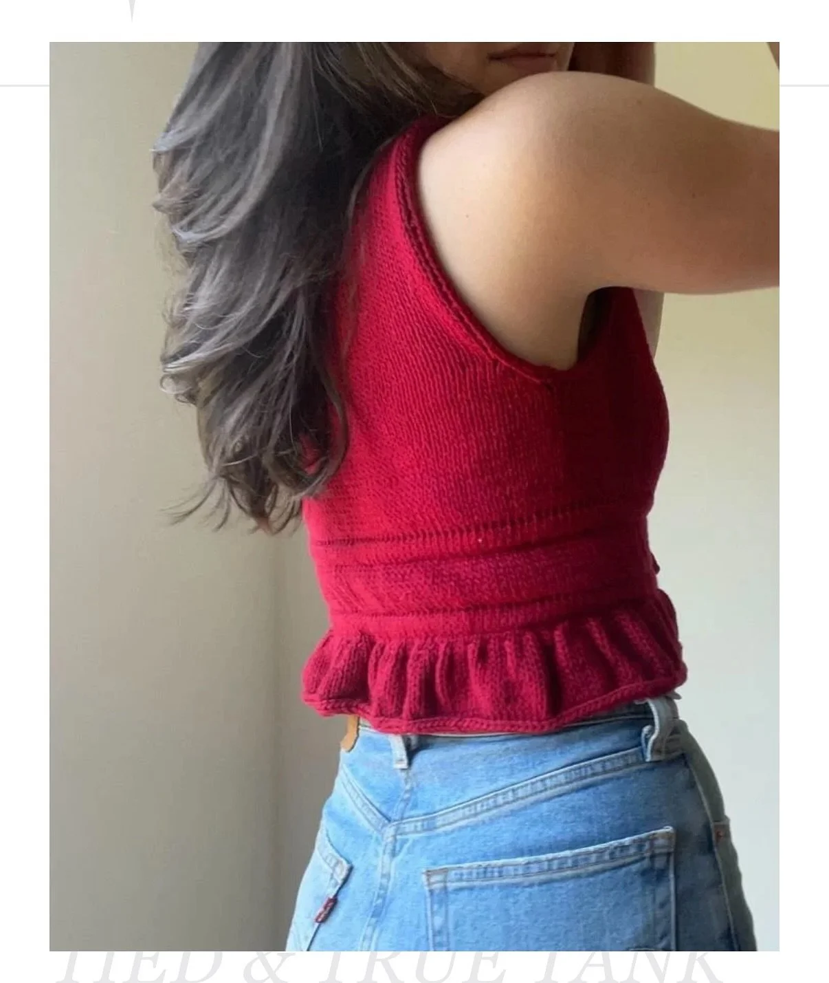 swipe if you&rsquo;ve always wondered what i&rsquo;d look like with blonde hair and bigger boobs, courtesy of yet another AI etsy scammer 💖

PSA that @etsy is out of control right now with stolen patterns, AI-generated slop, and every other craft-re