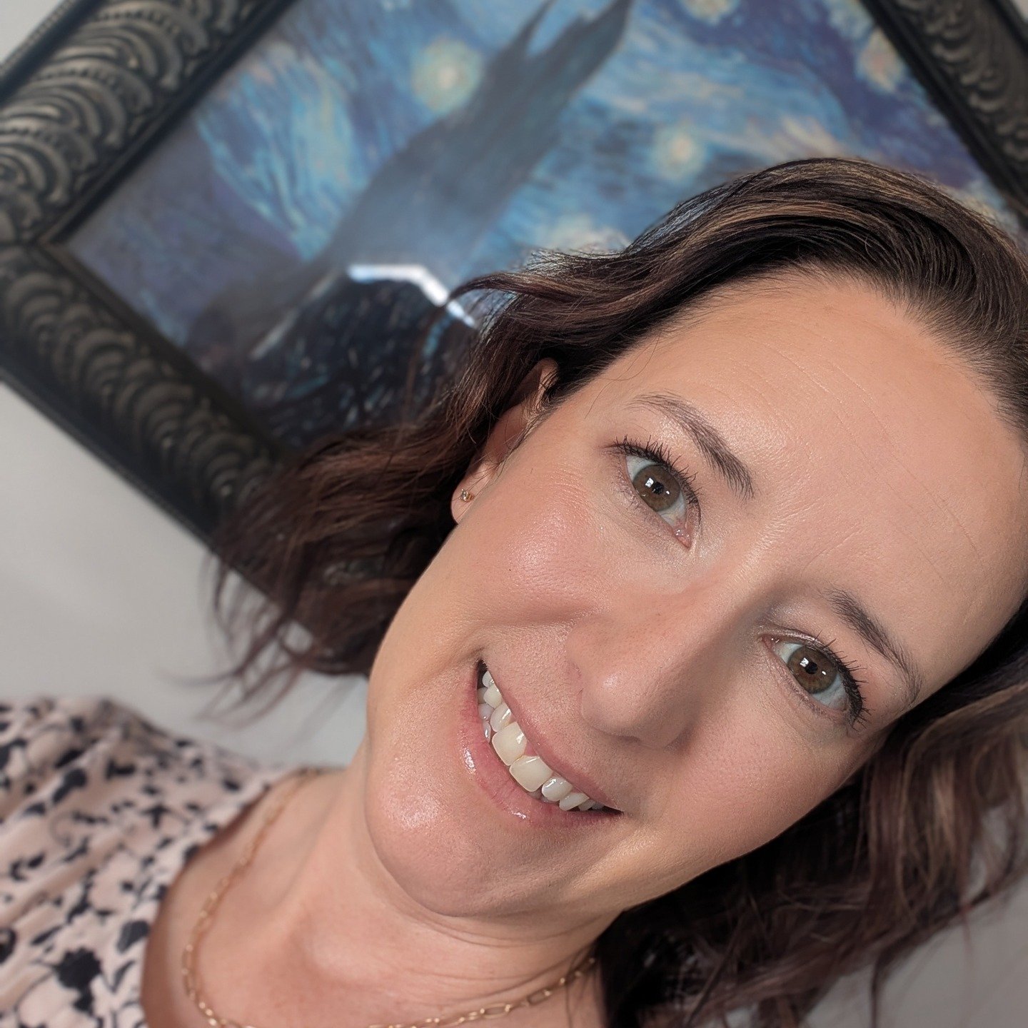 It&rsquo;s 9 PM on a weeknight at the kitchen table.
There&rsquo;s a half-folded basket of laundry next to you, your laptop is open, and you&rsquo;re trying to remember why you sat down in the first place.

You reply to one client email, notice an un