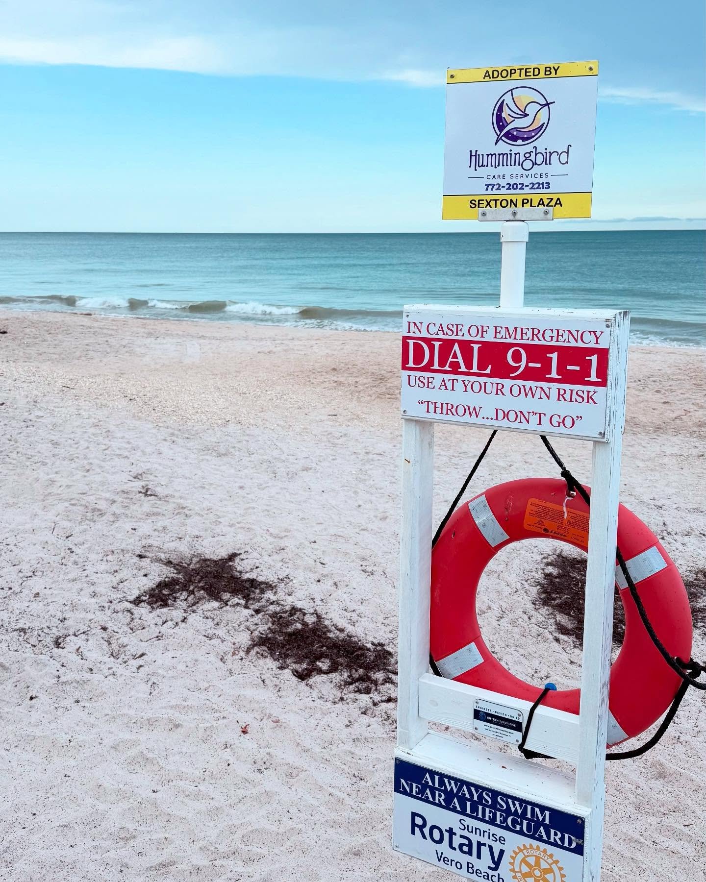 🌊 Another step toward a safer Treasure Coast 🌊
We&rsquo;re proud to sponsor a Drown Zero safety ring at Sexton Plaza, in partnership with Sunrise Rotary Vero Beach. This life-saving station is a small but powerful reminder of how community care can