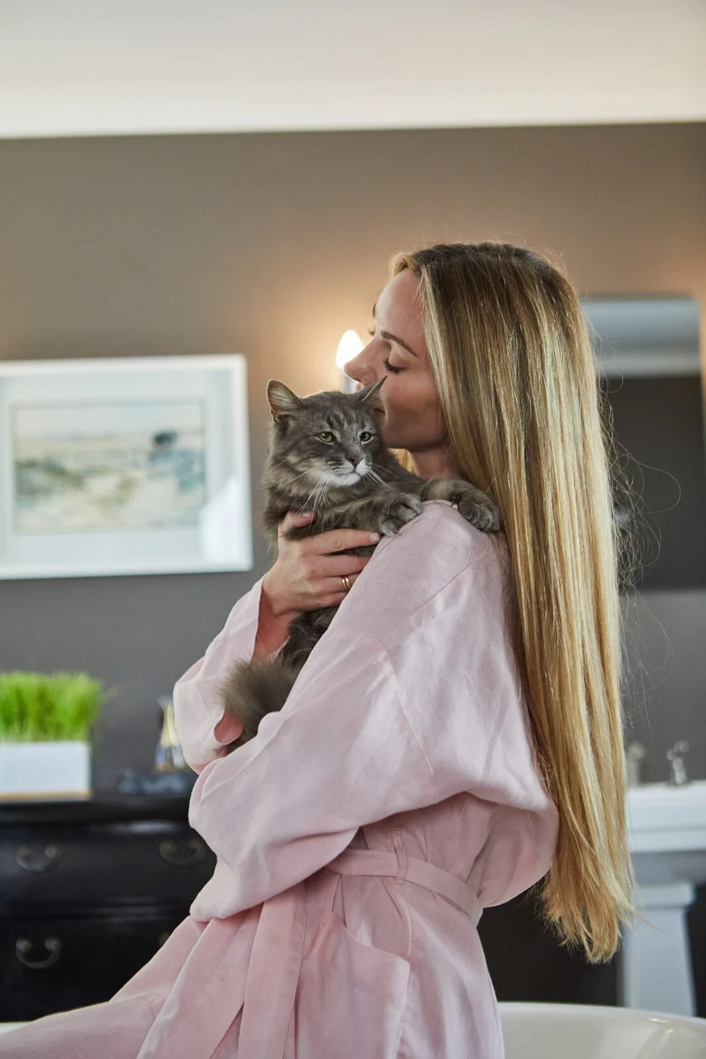 The Cat Ladies grooming