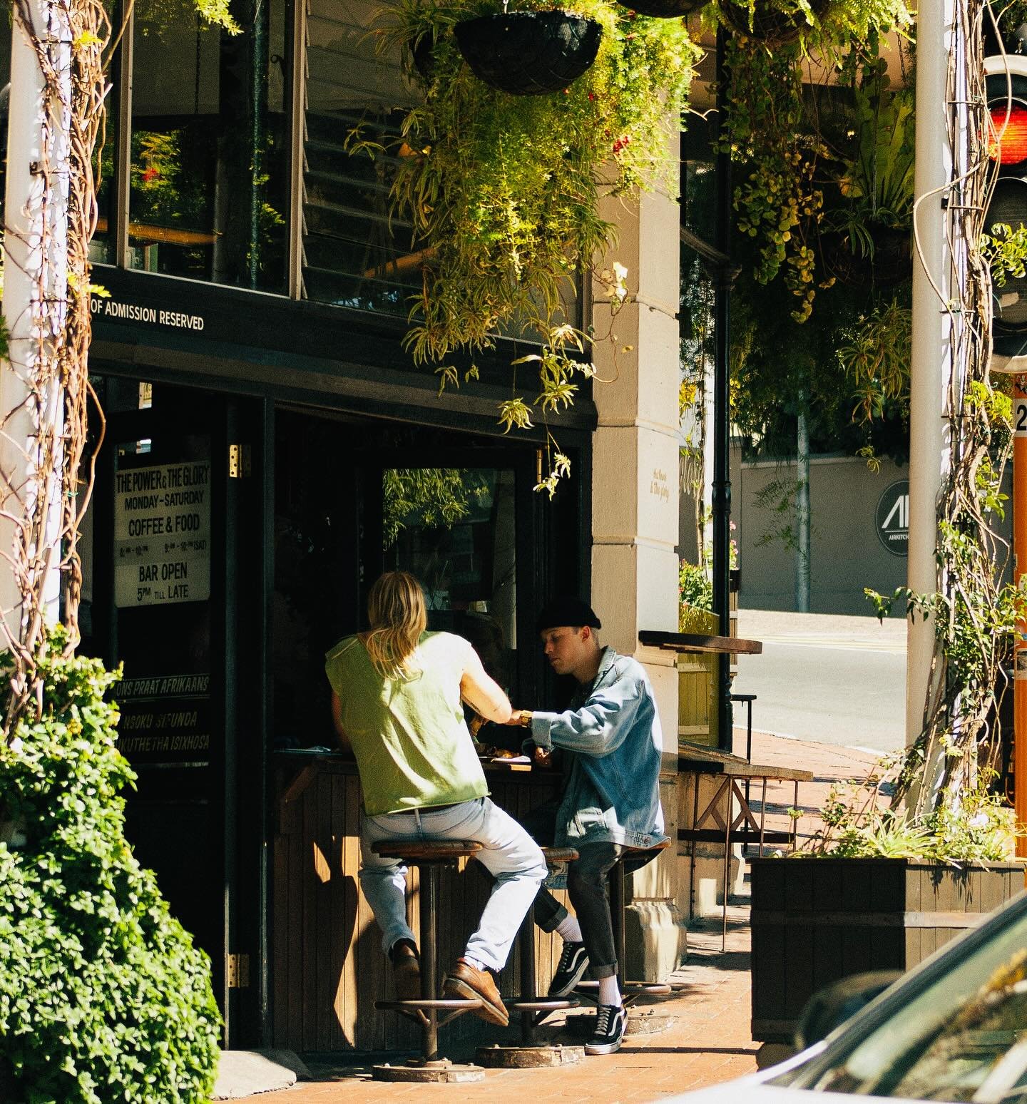 Our beautiful corner. Best enjoyed with close friends 🌱

@thepowerandtheglory #thepowerandtheglory #restaurant #bar #cafe #capetown #southafrica #png @all.yours.co

📸 @thepeddiespective