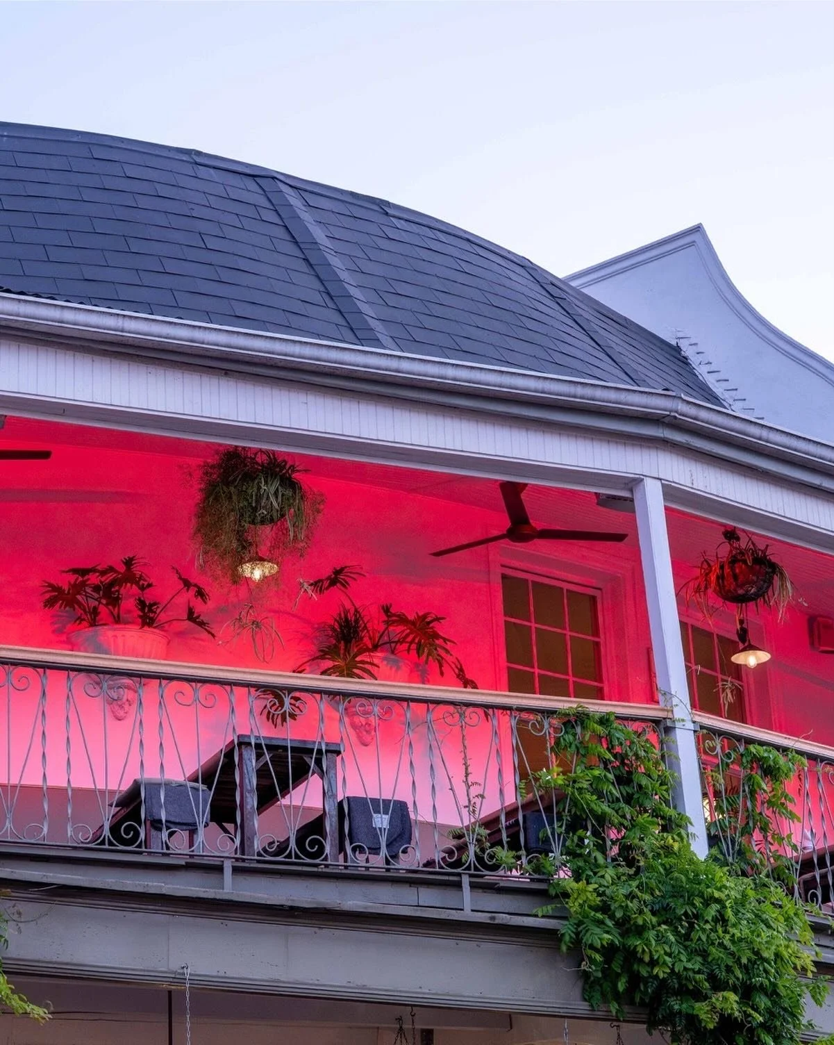 The Power Above. @t.h.e.p.o.w.e.r.a.b.o.v.e 

@allyours #thepowerabove #yourstruly #allyours #thisisyours #sametimetomorrow #aboveandbeyond